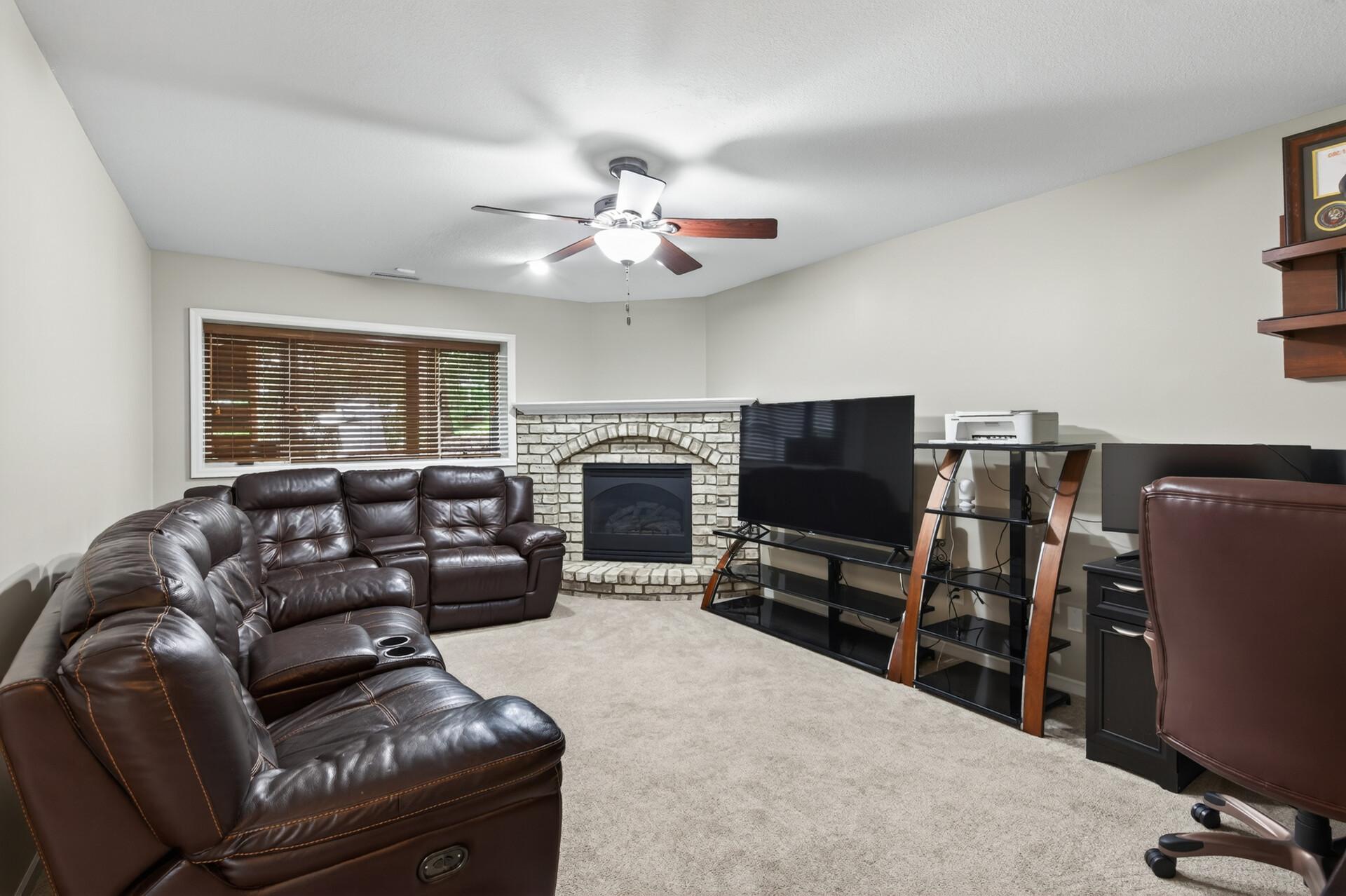 4302 Mccoll Drive Property Photo 32