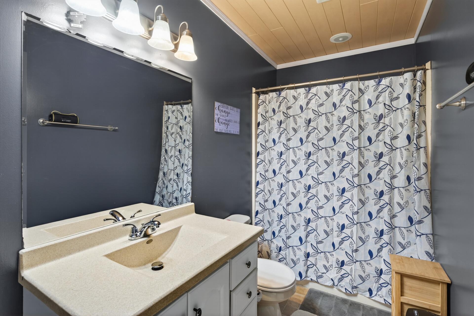 4302 Mccoll Drive Property Photo 39