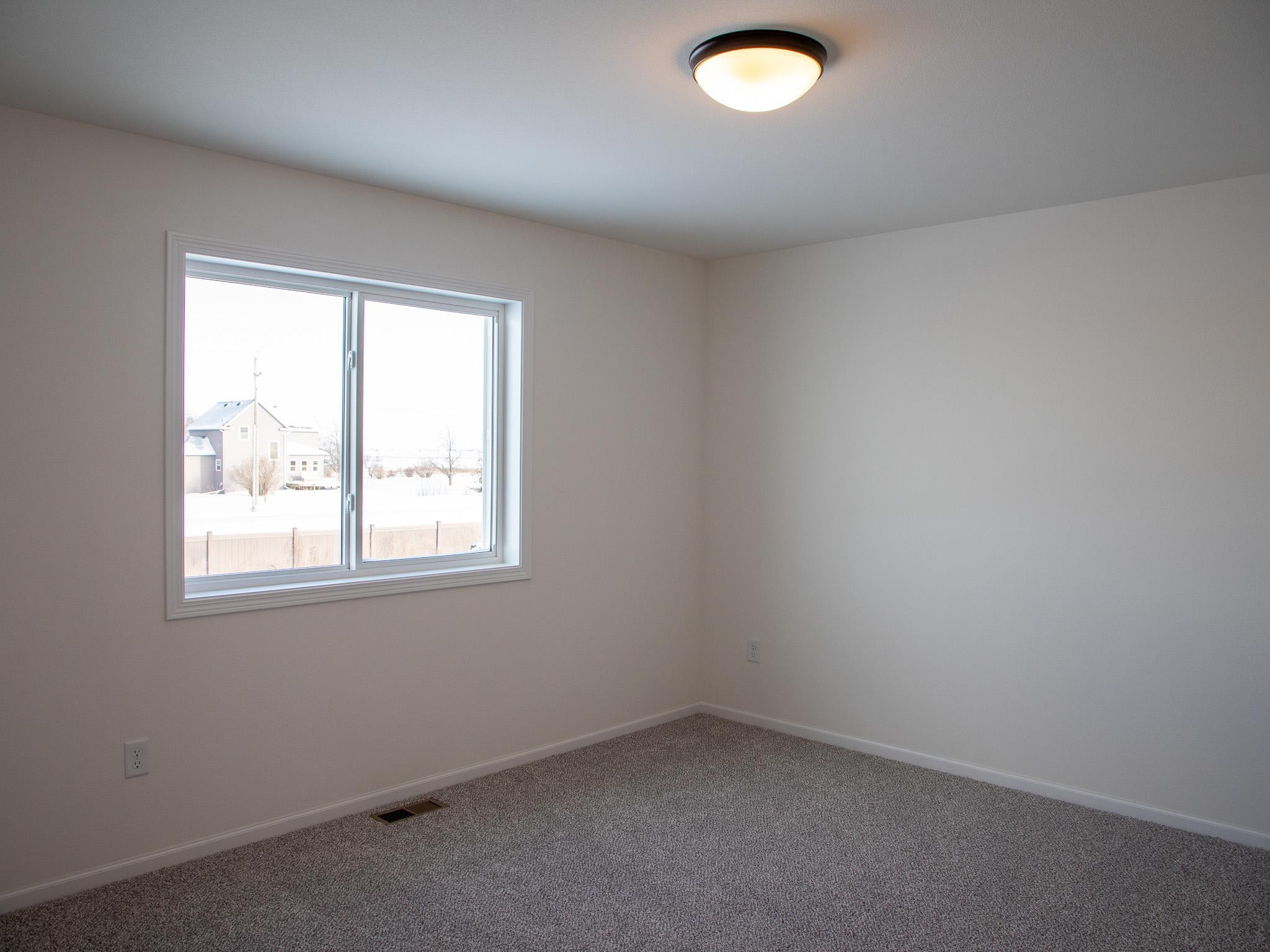 2932 74 Avenue S Property Photo 6