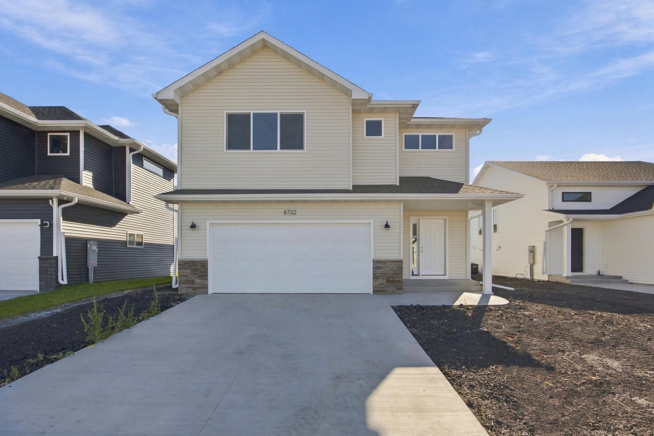 6722 Selkirk Drive S Property Photo 1