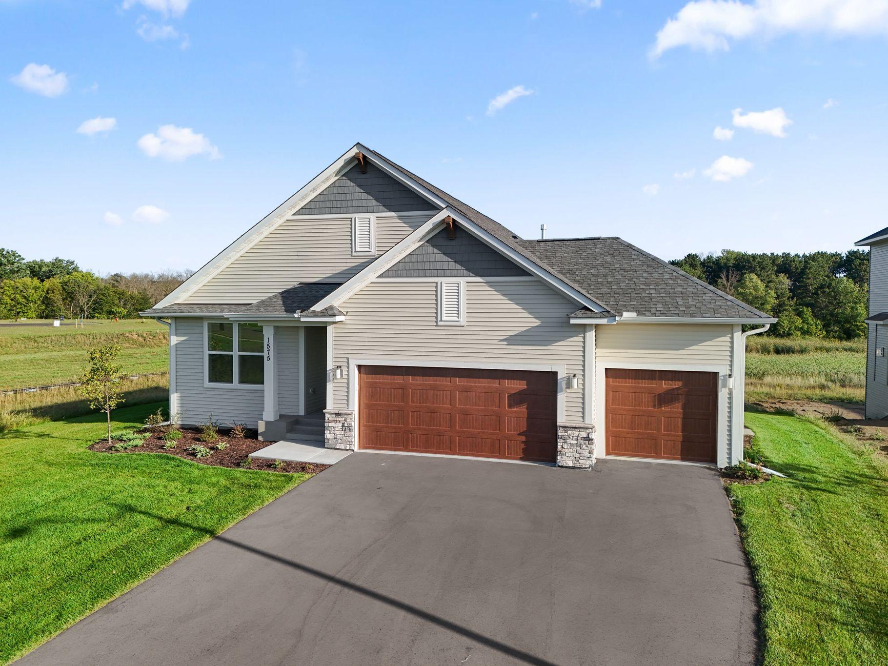 1575 Applegate Road Property Photo