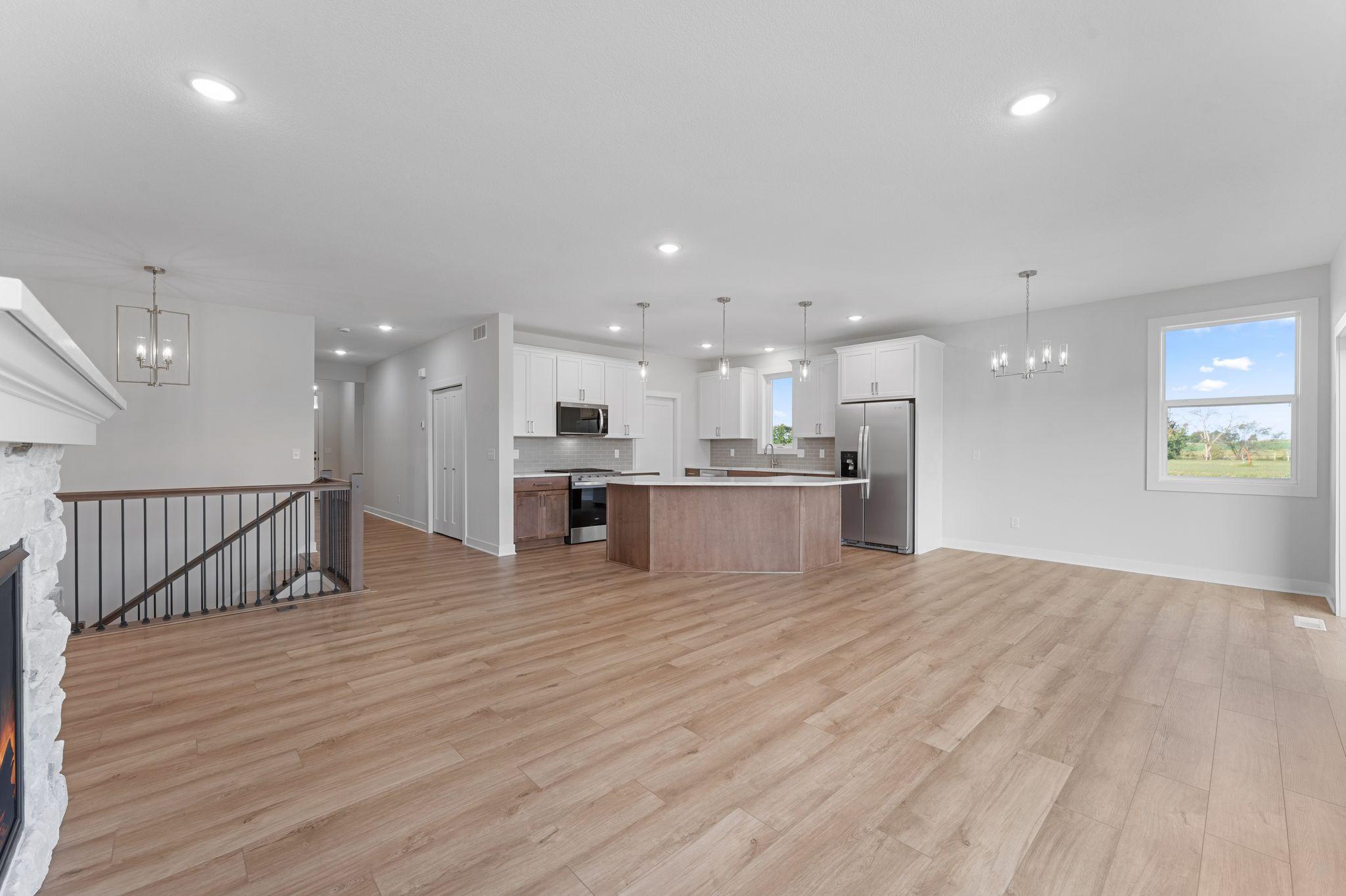 1575 Applegate Road Property Photo 4