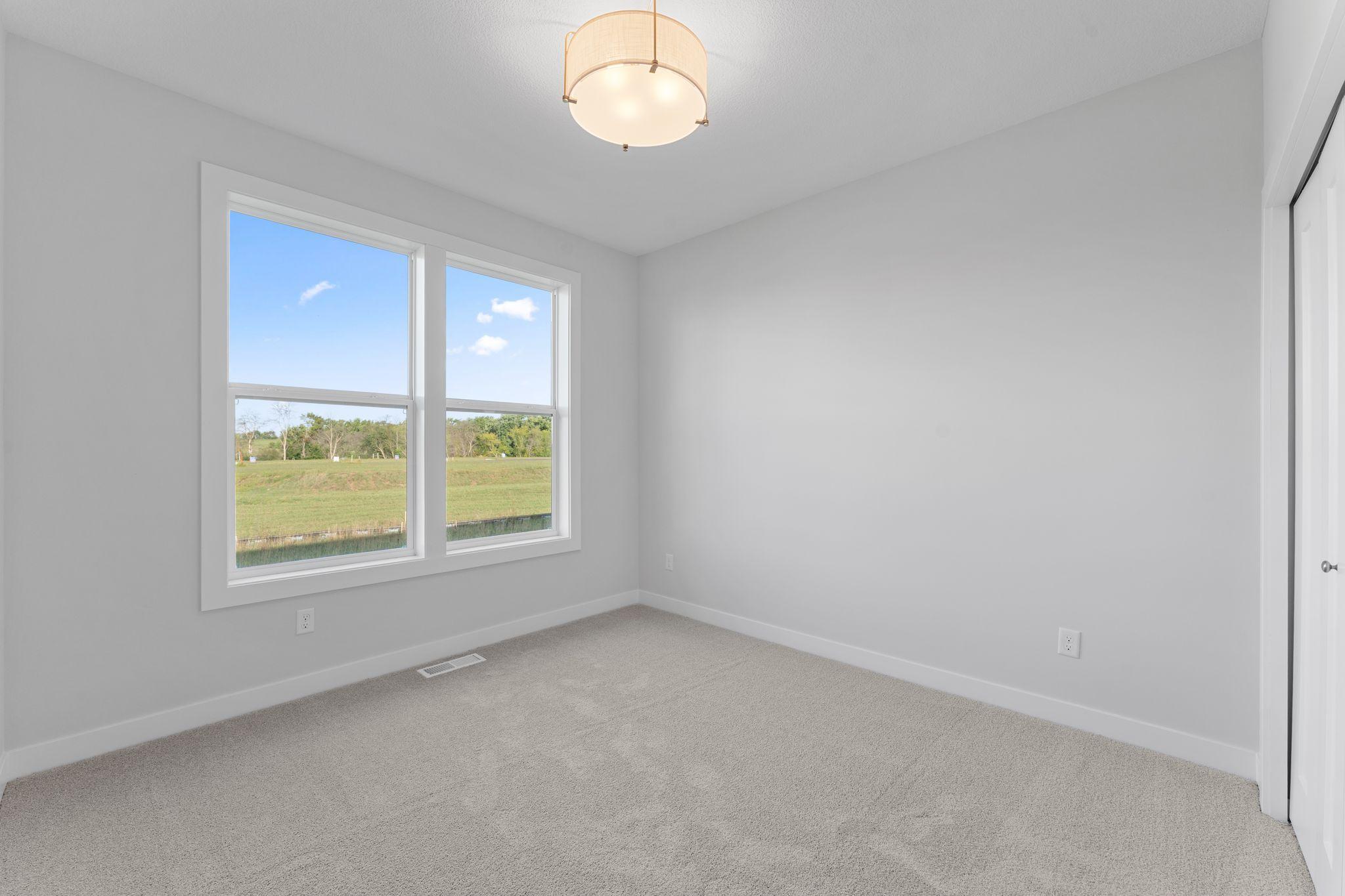 1575 Applegate Road Property Photo 12