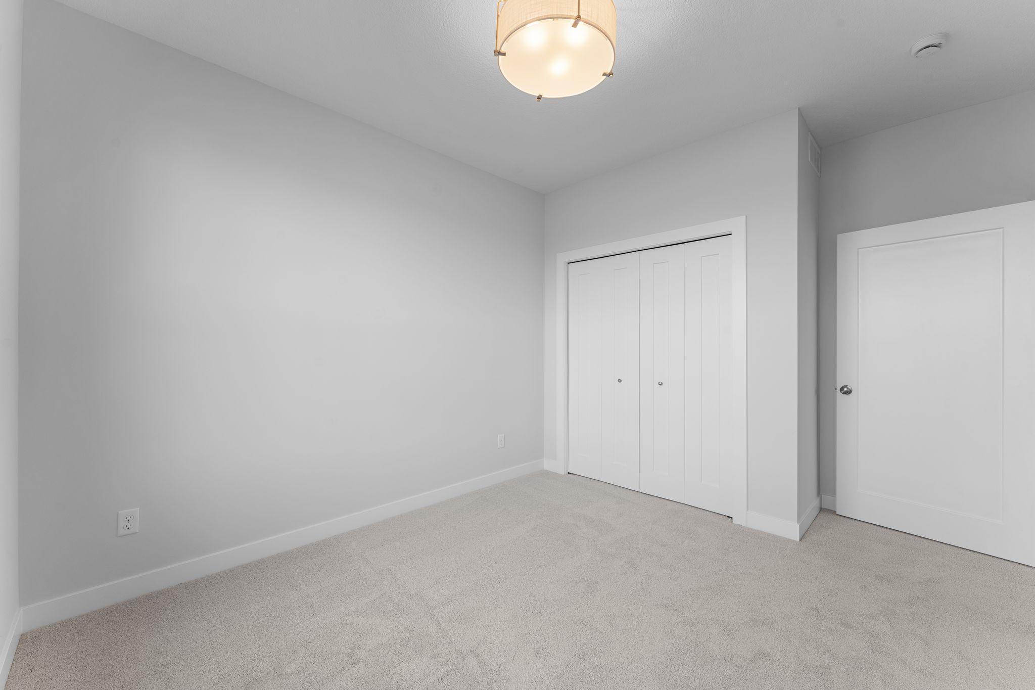 1575 Applegate Road Property Photo 13