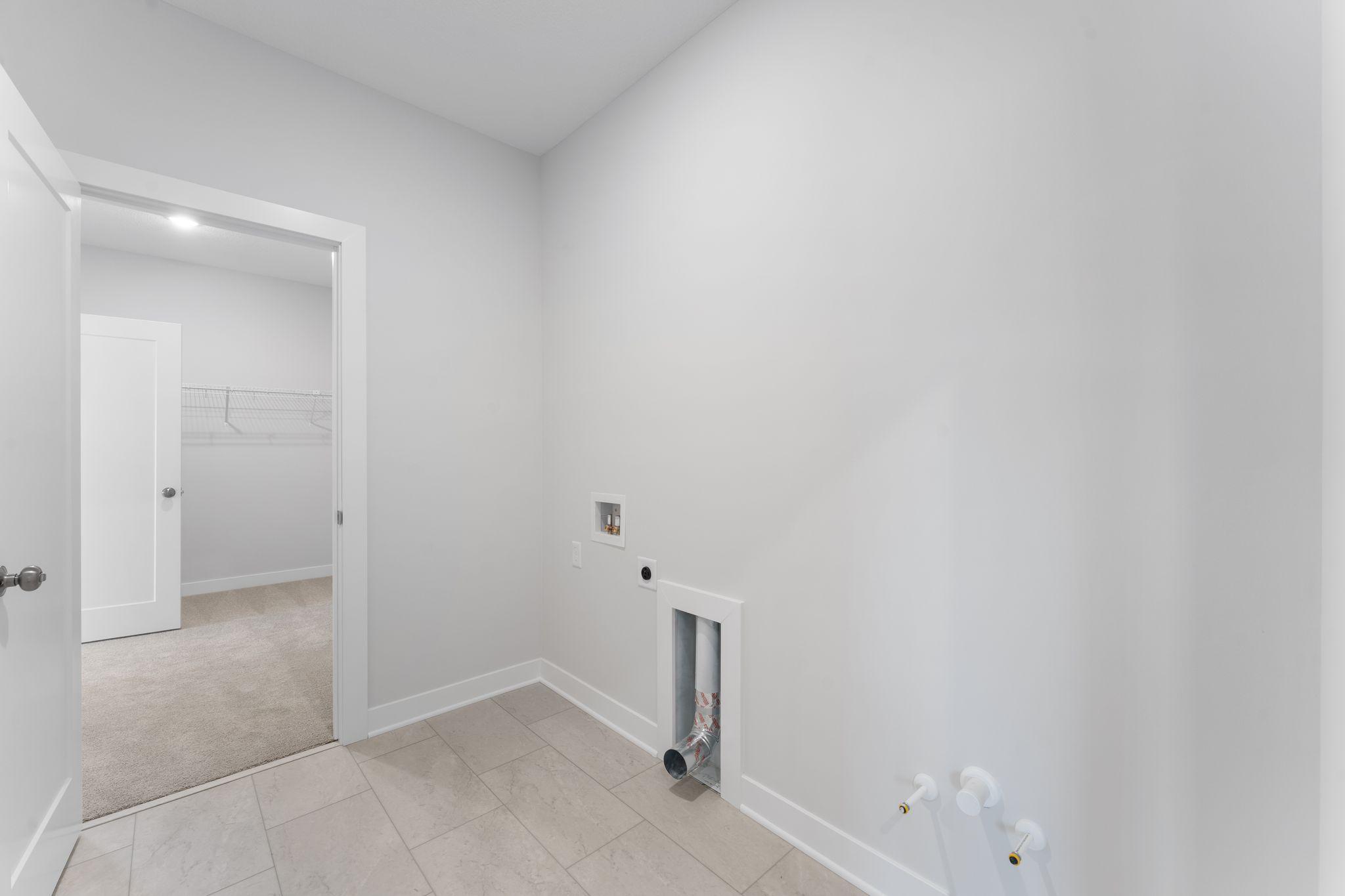 1575 Applegate Road Property Photo 14