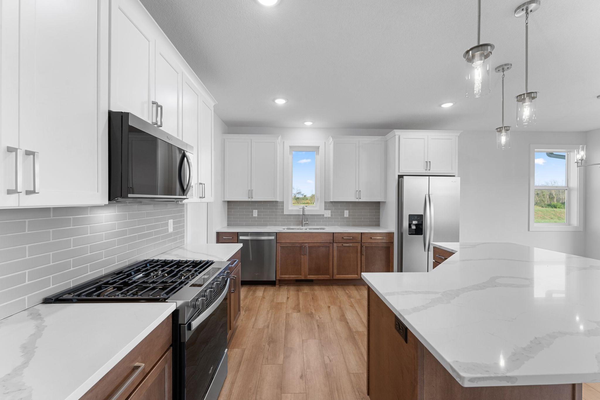1575 Applegate Road Property Photo 15