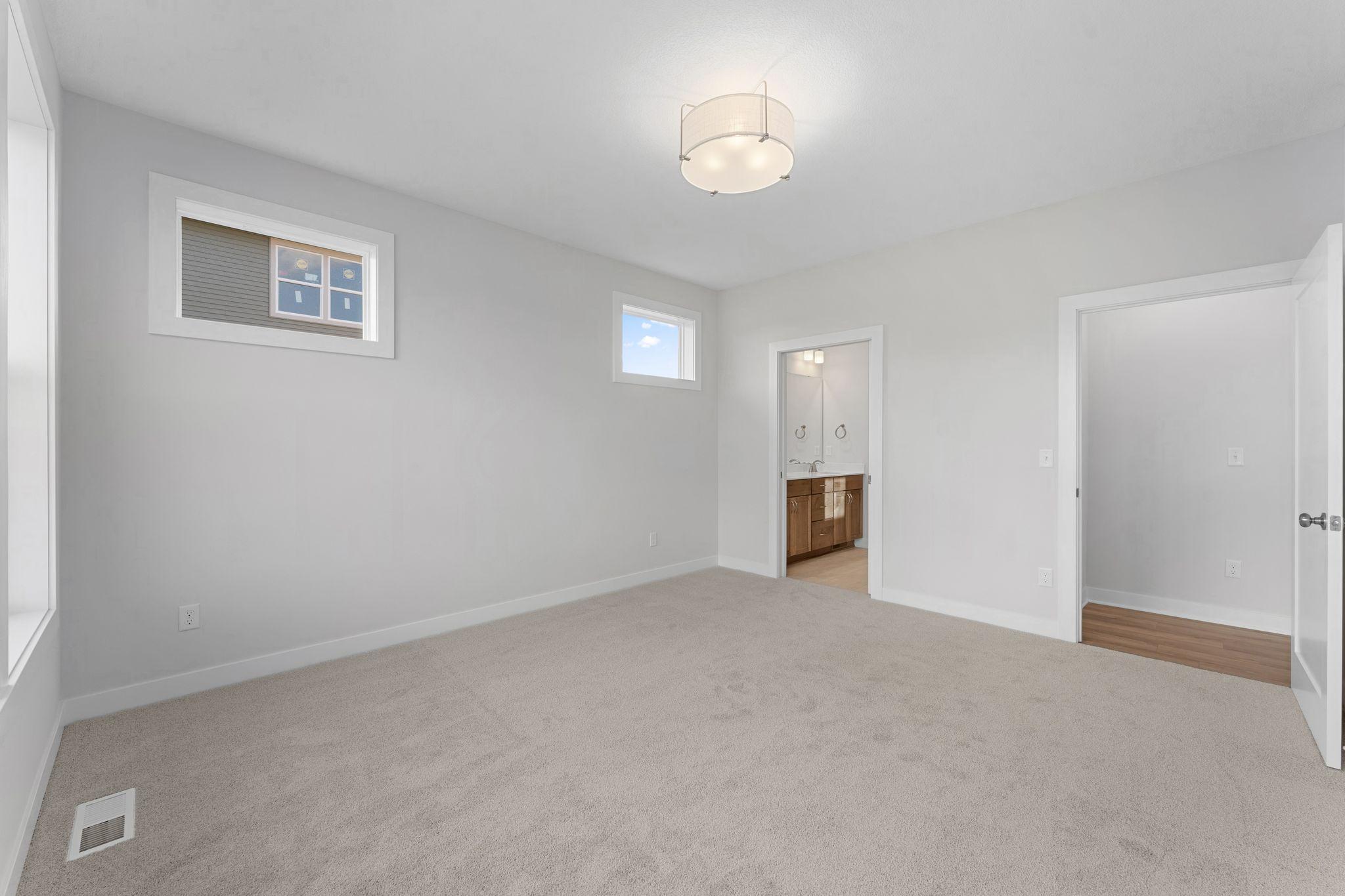 1575 Applegate Road Property Photo 26