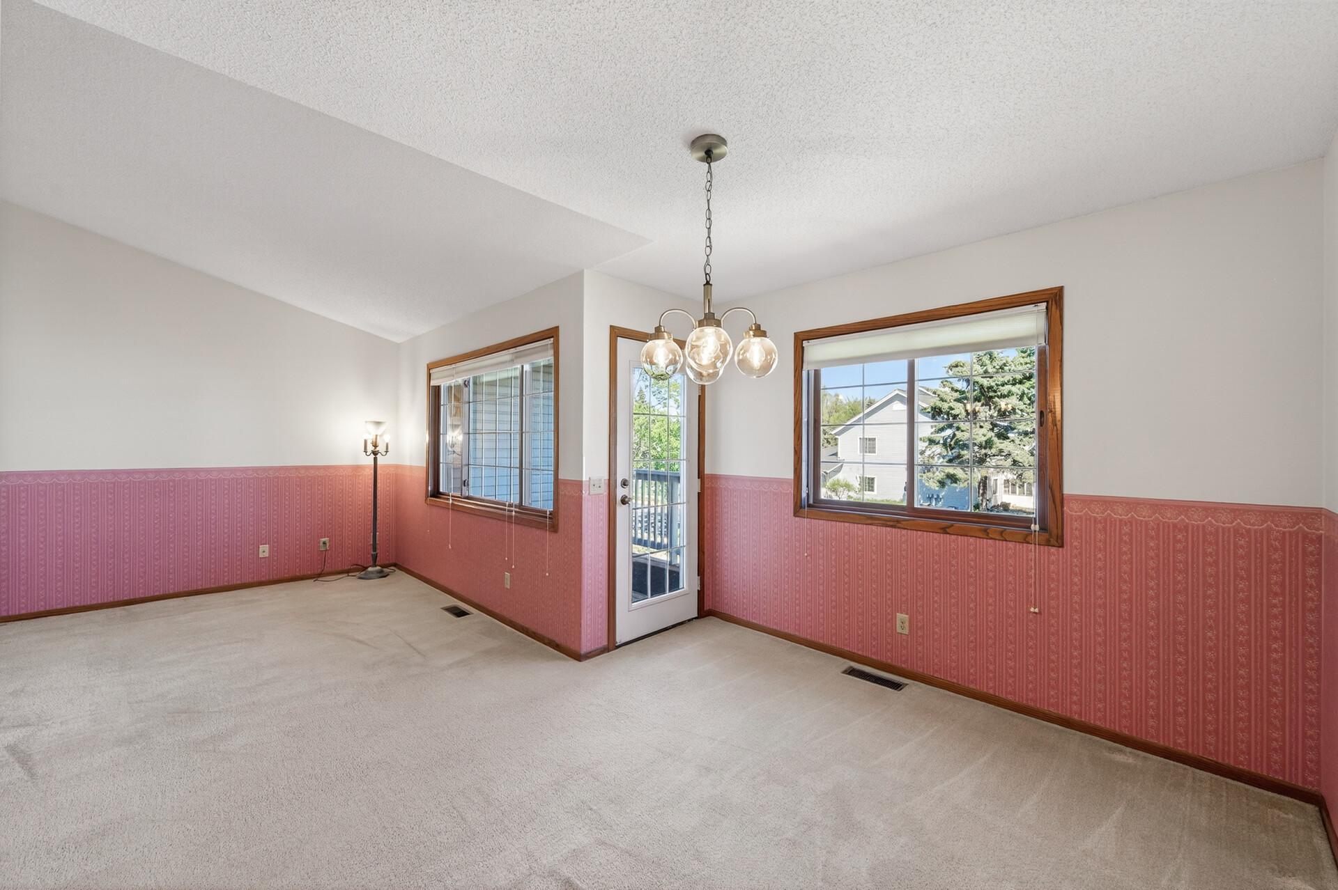 4061 Maureen Drive Ne 204ne Property Photo 11