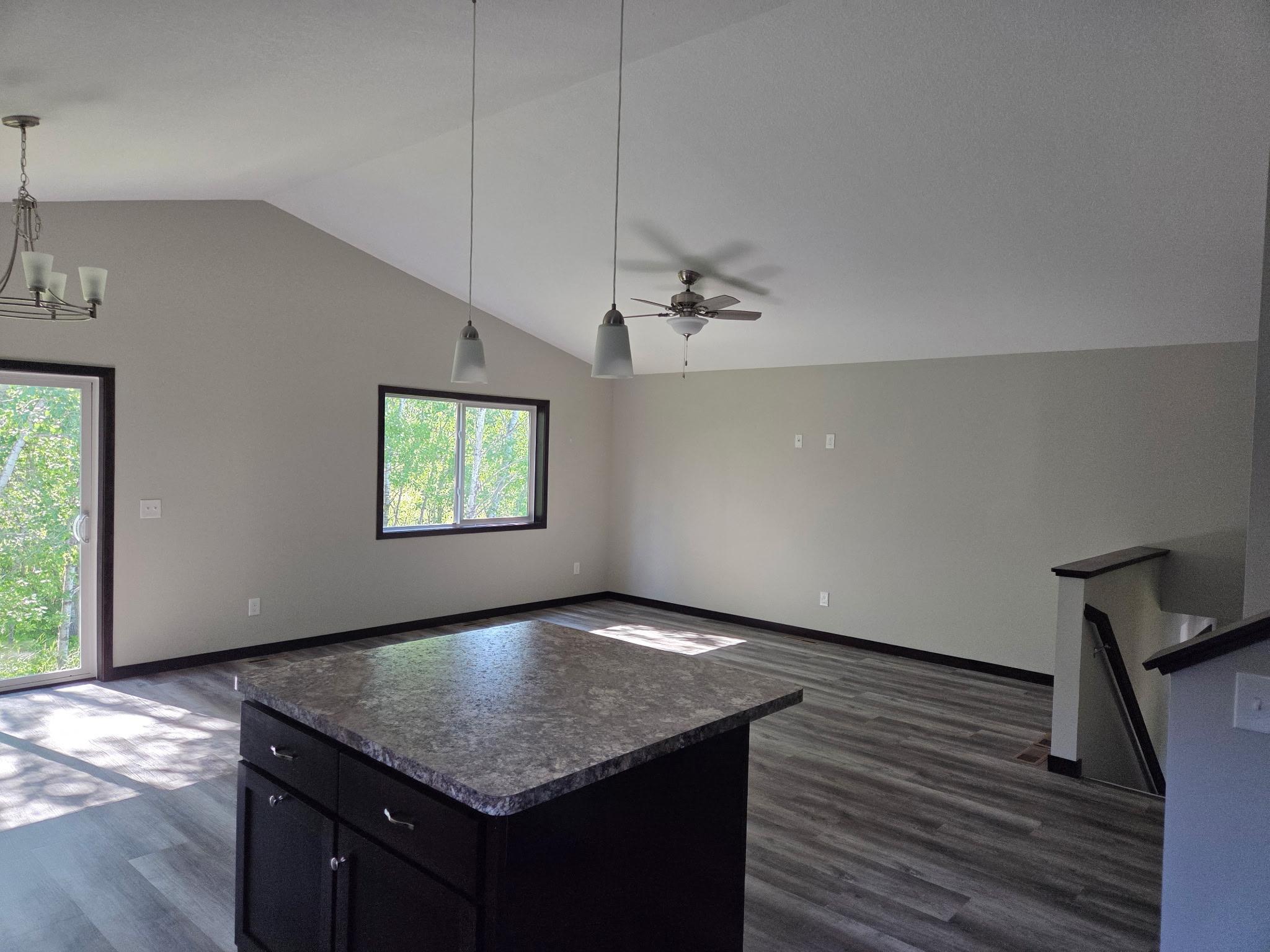 1029 Holton Ave Property Photo 5