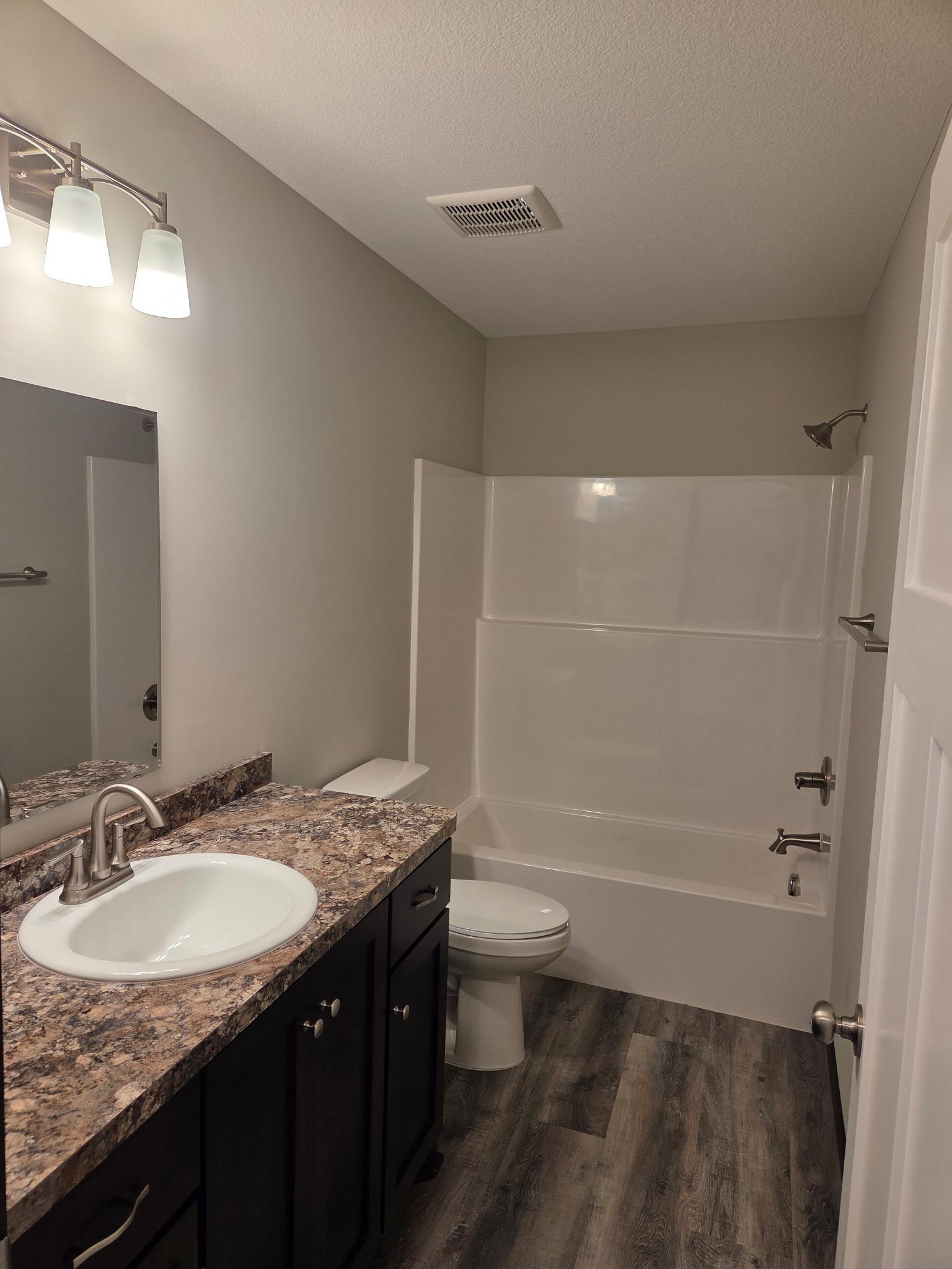 1029 Holton Ave Property Photo 10