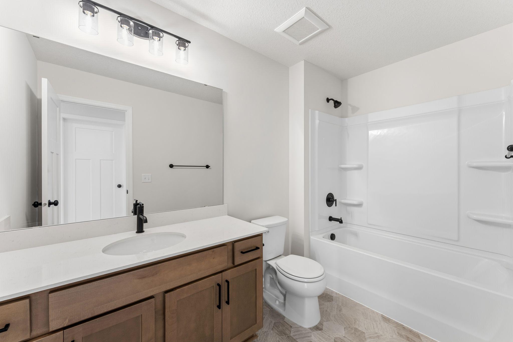 1224 Edge Circle Property Photo 14