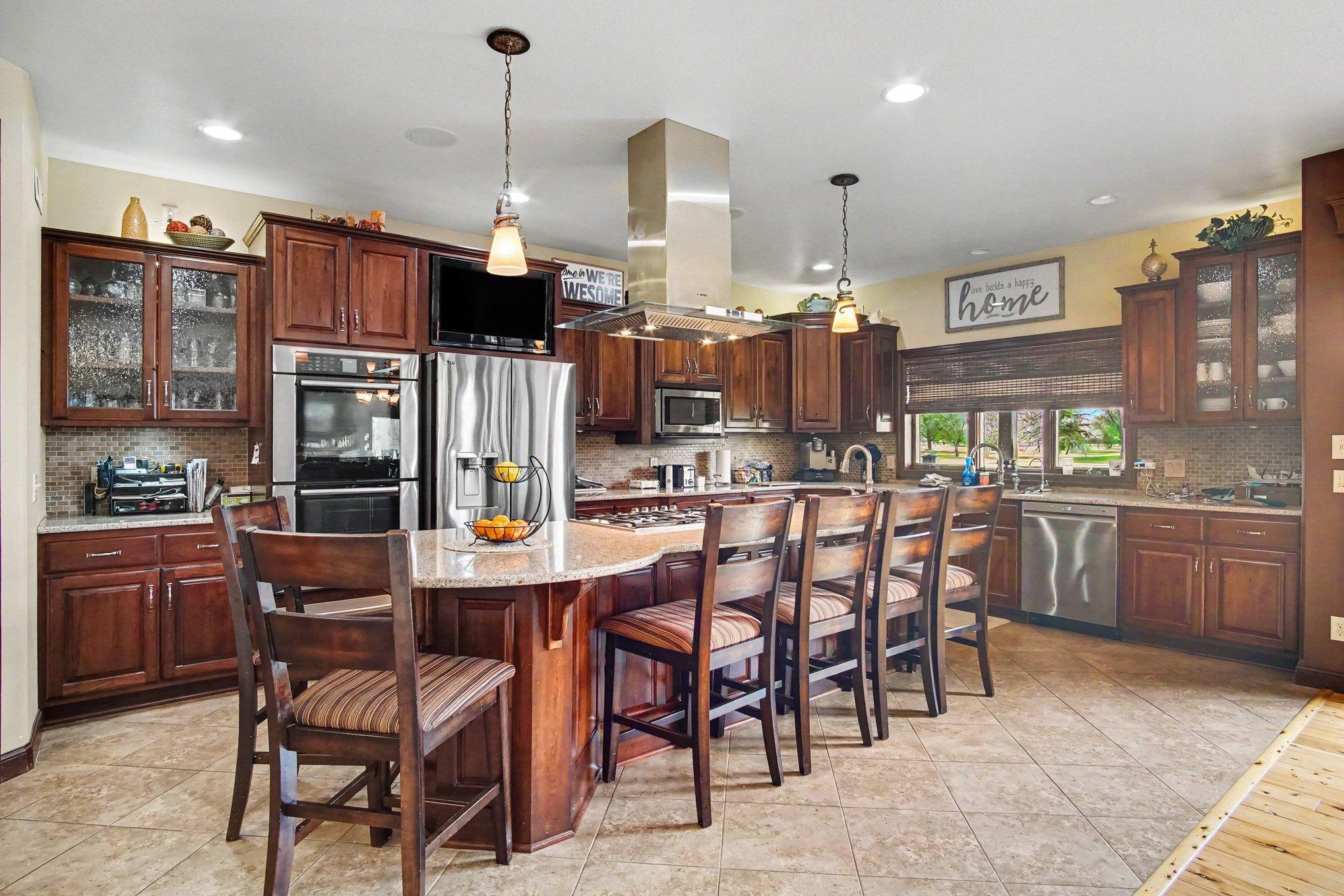 903 Fairway Drive Property Photo 13