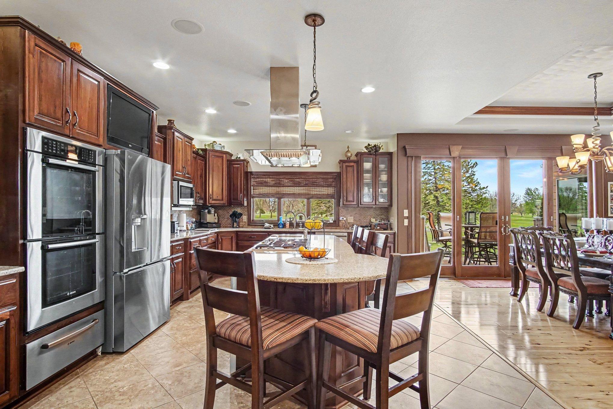 903 Fairway Drive Property Photo 14