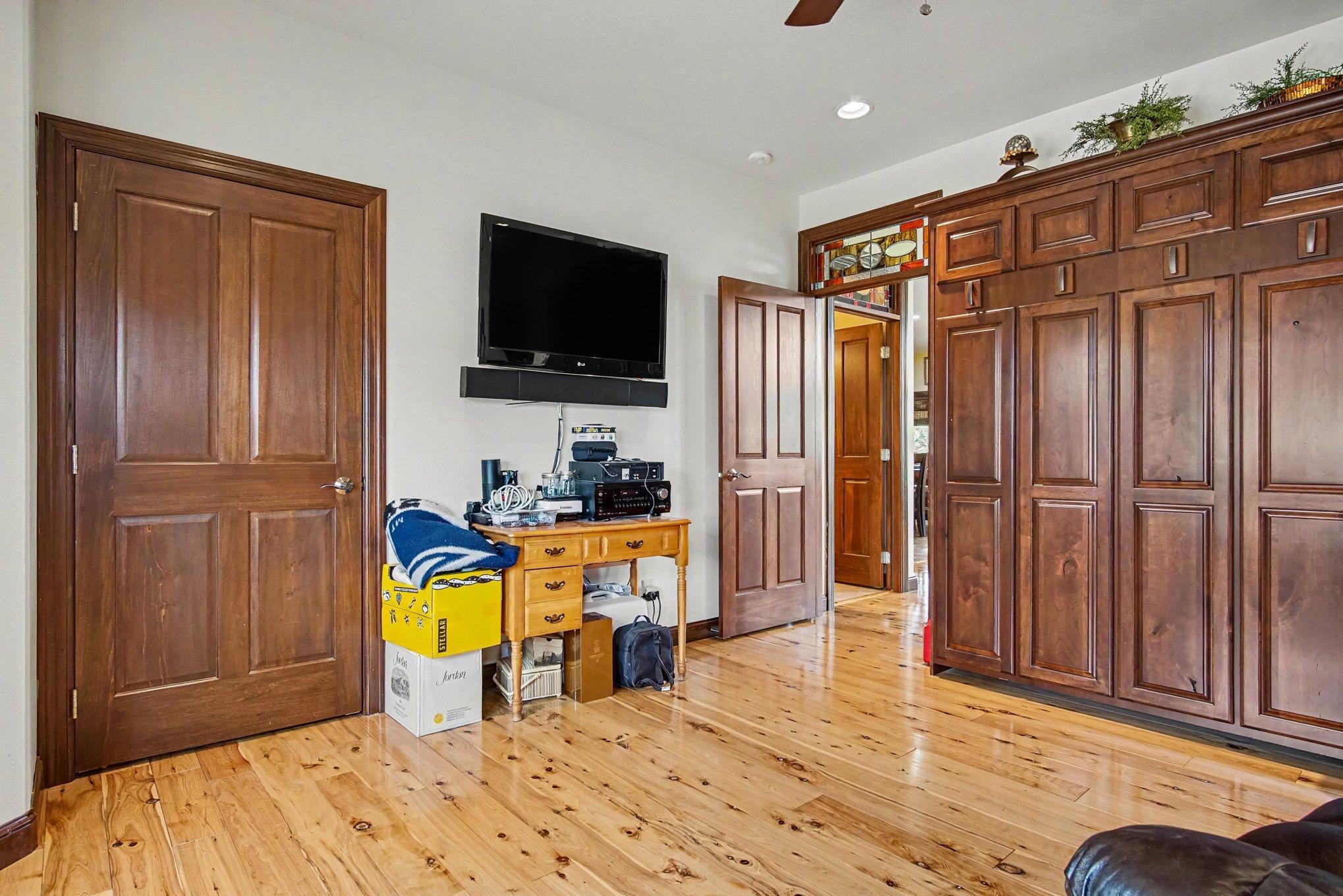 903 Fairway Drive Property Photo 25