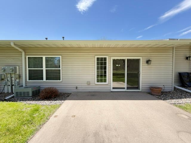 632 3rd Street S Property Photo 17