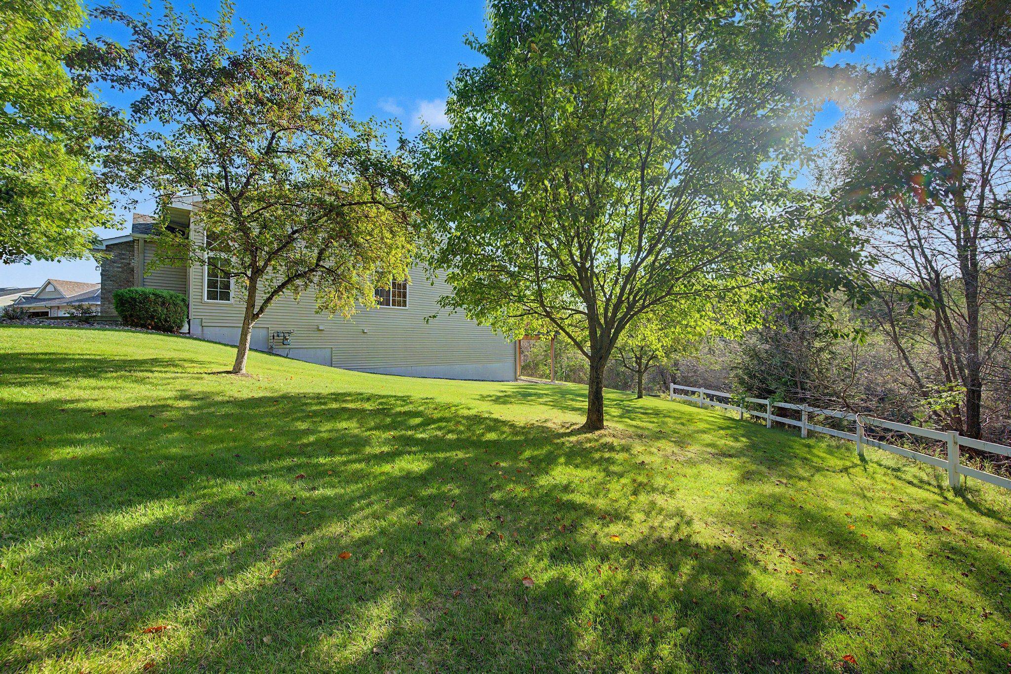 1103 N Rum River Drive Property Photo 3