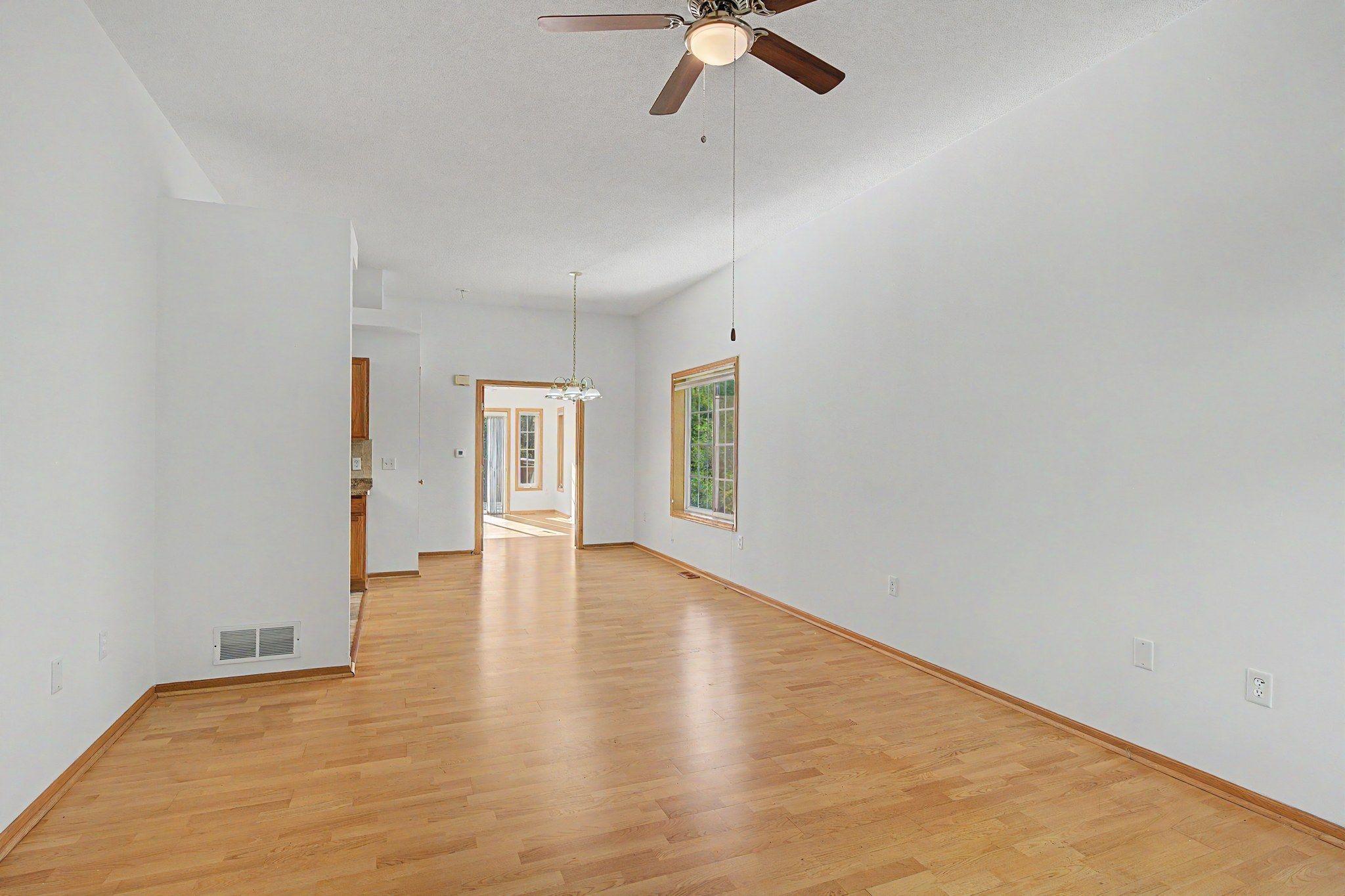 1103 N Rum River Drive Property Photo 7