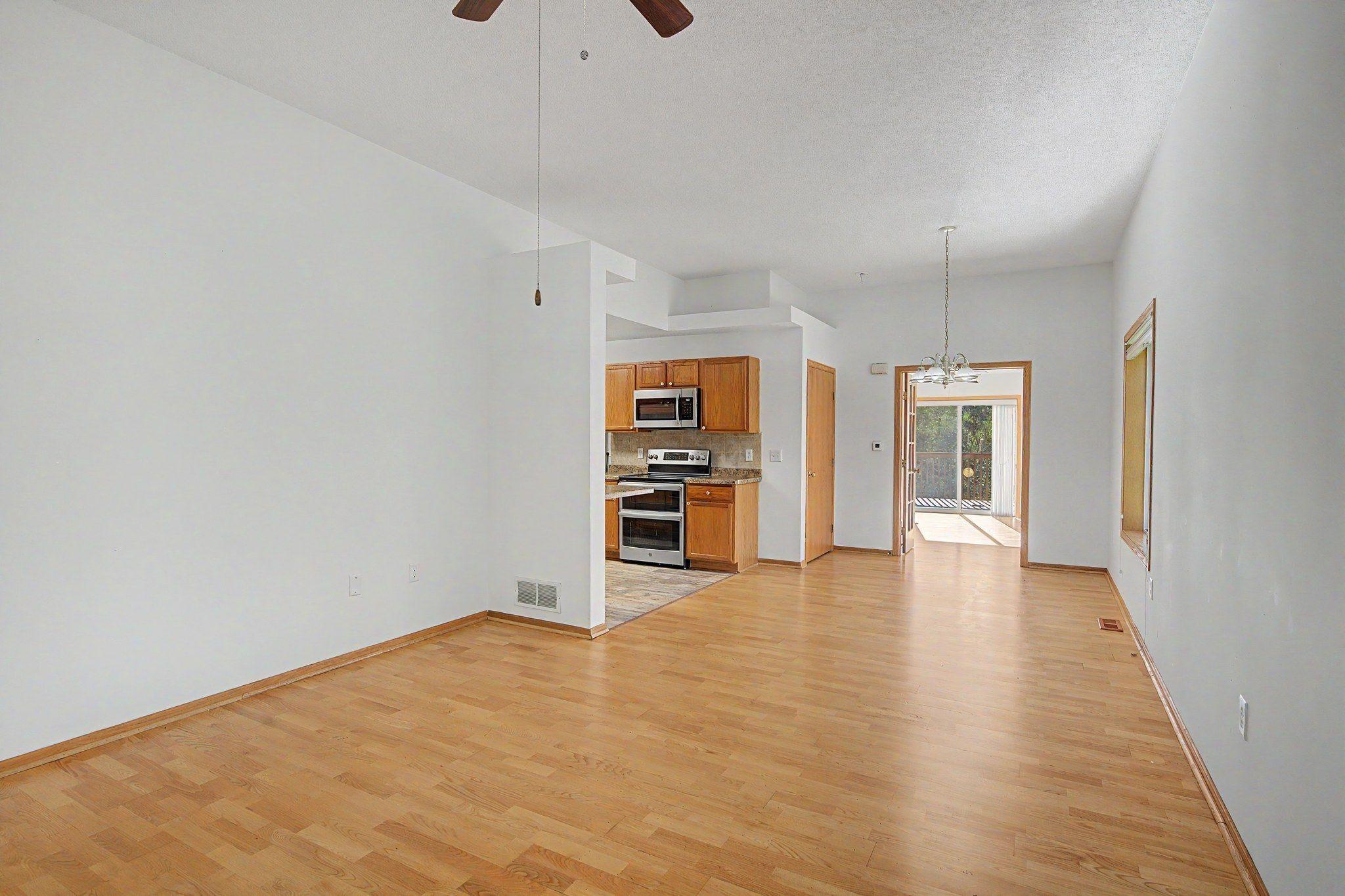 1103 N Rum River Drive Property Photo 8