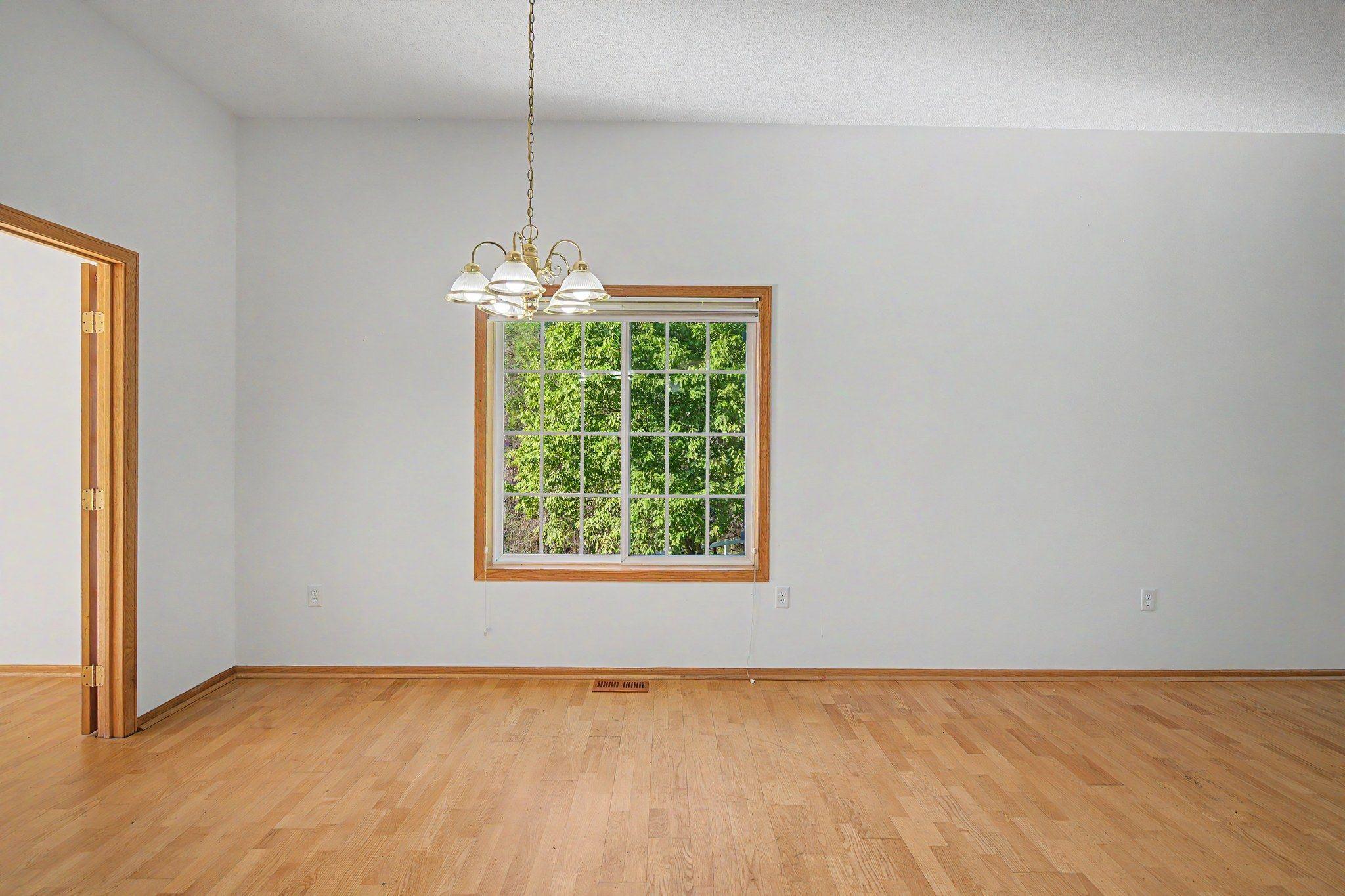 1103 N Rum River Drive Property Photo 12