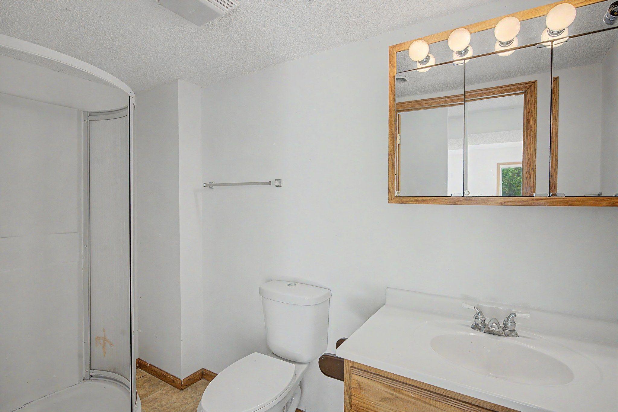 1103 N Rum River Drive Property Photo 23
