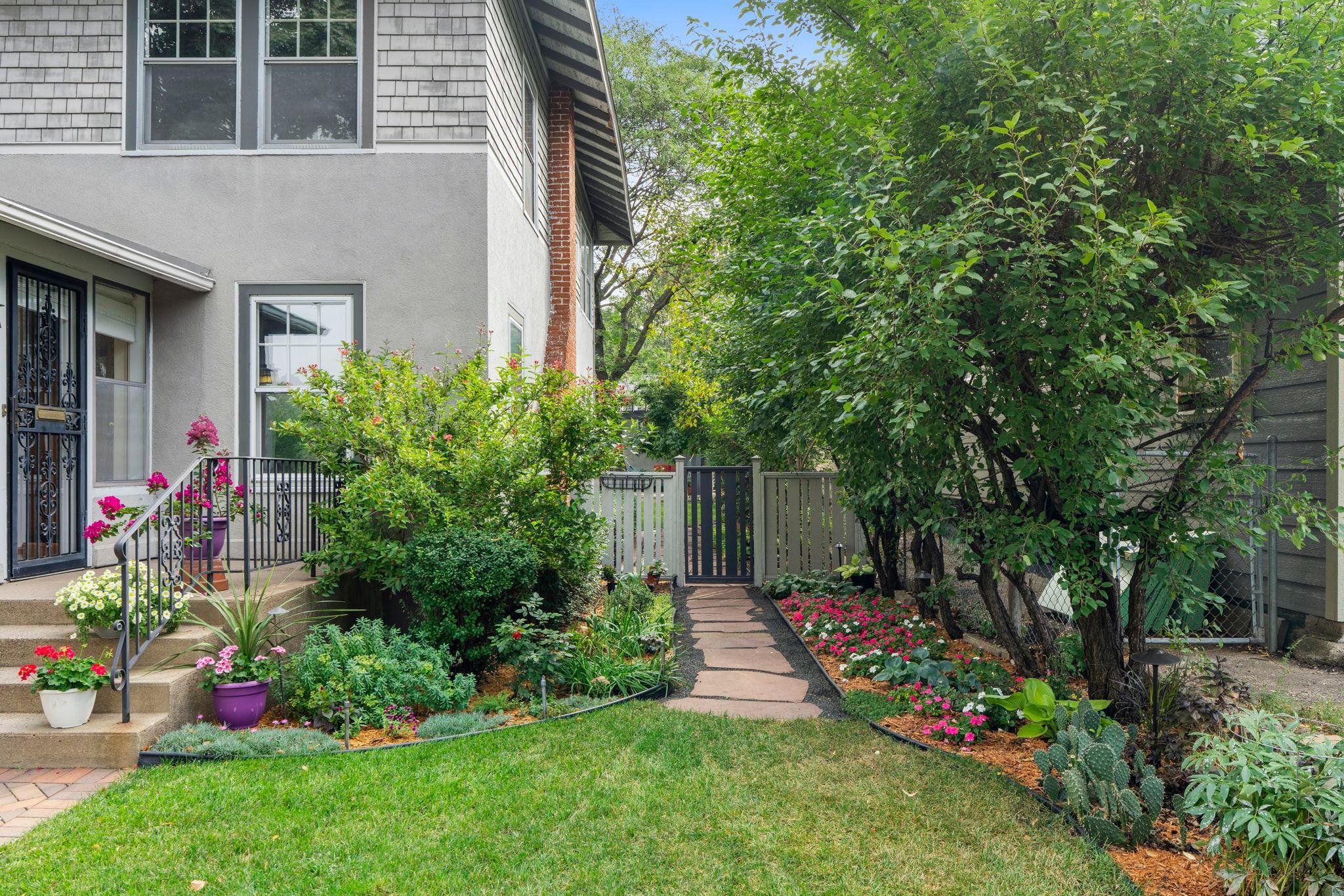 3641 Dupont Avenue S Property Photo 2
