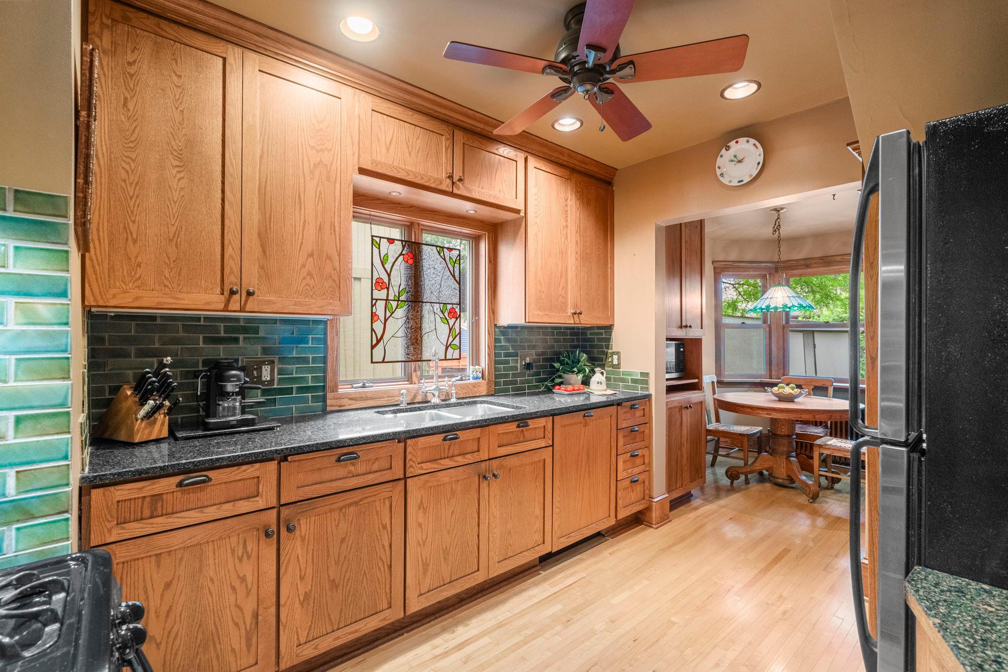 3641 Dupont Avenue S Property Photo 15