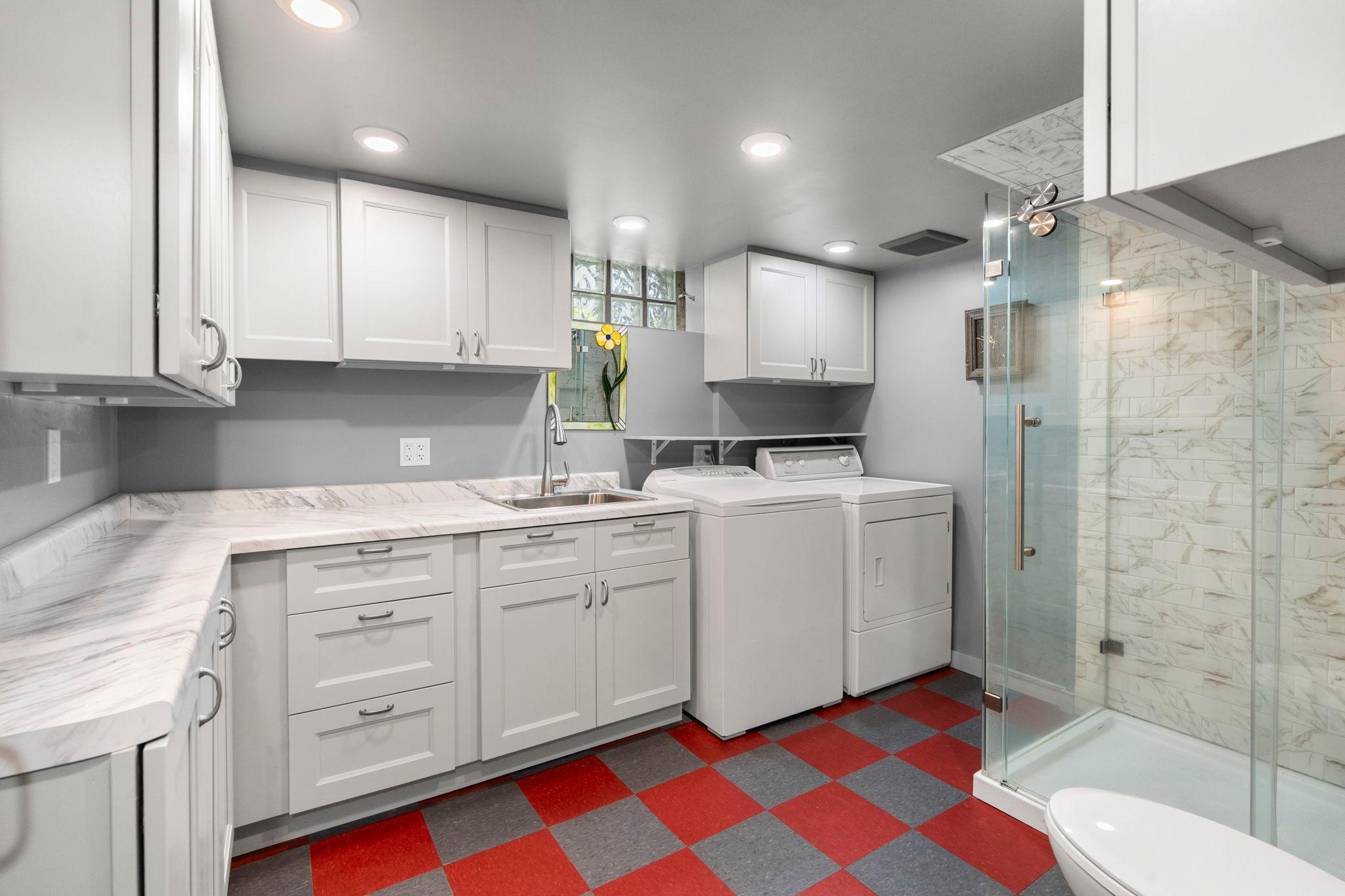 3641 Dupont Avenue S Property Photo 34