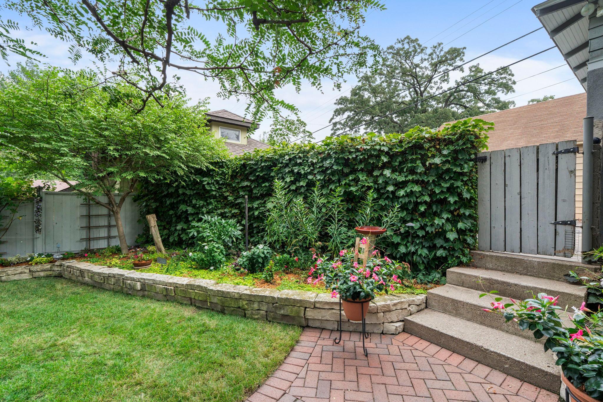 3641 Dupont Avenue S Property Photo 38