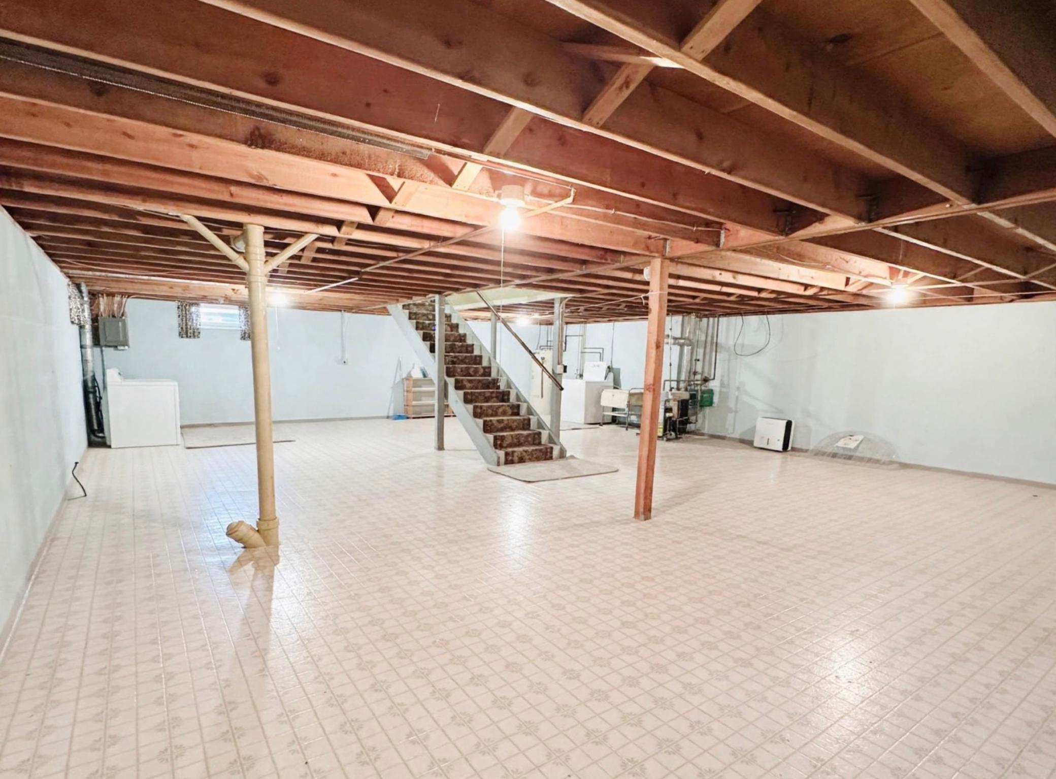330 Jefferson Avenue Property Photo 13