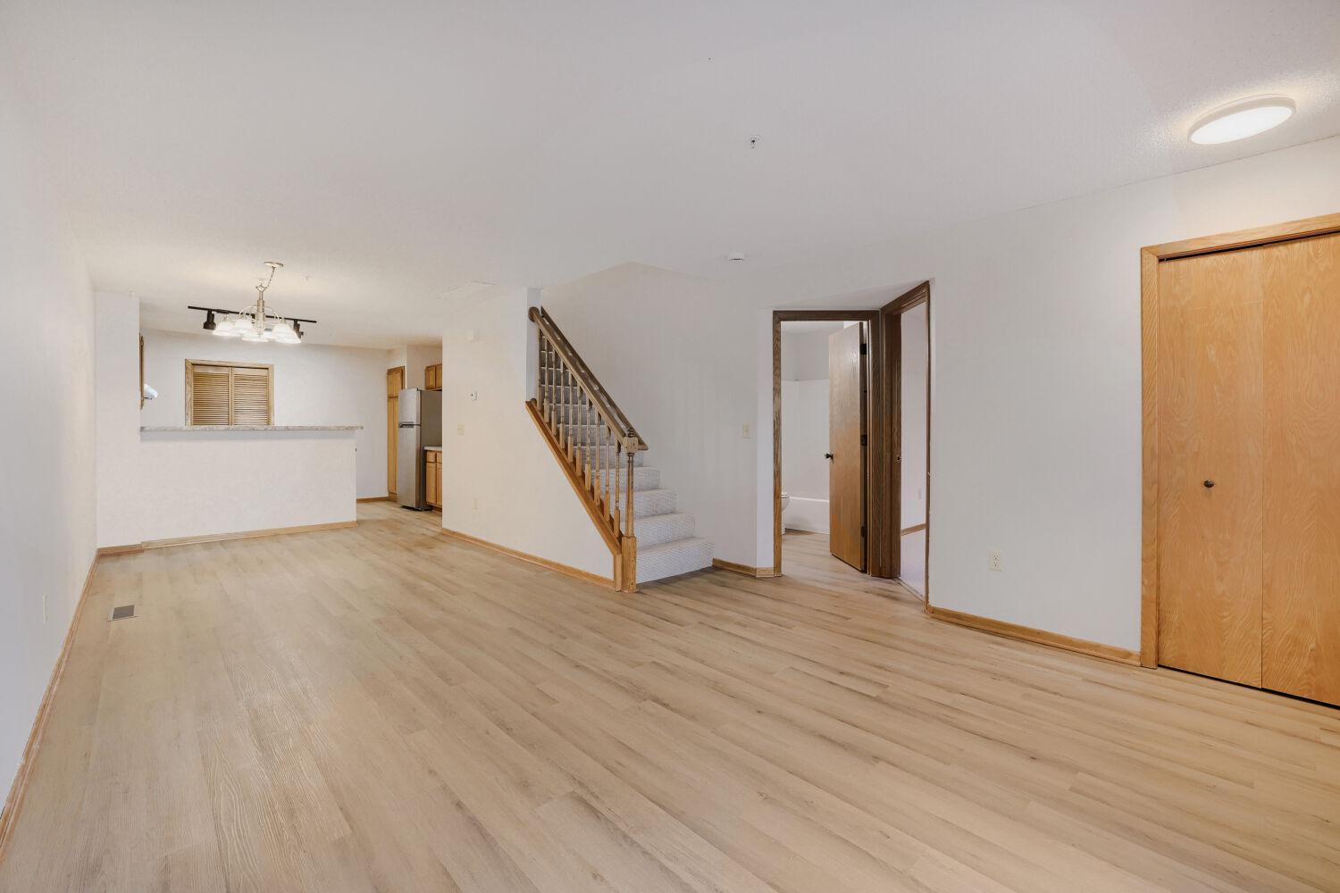 2225 Ranchview Lane N 7 Property Photo 10