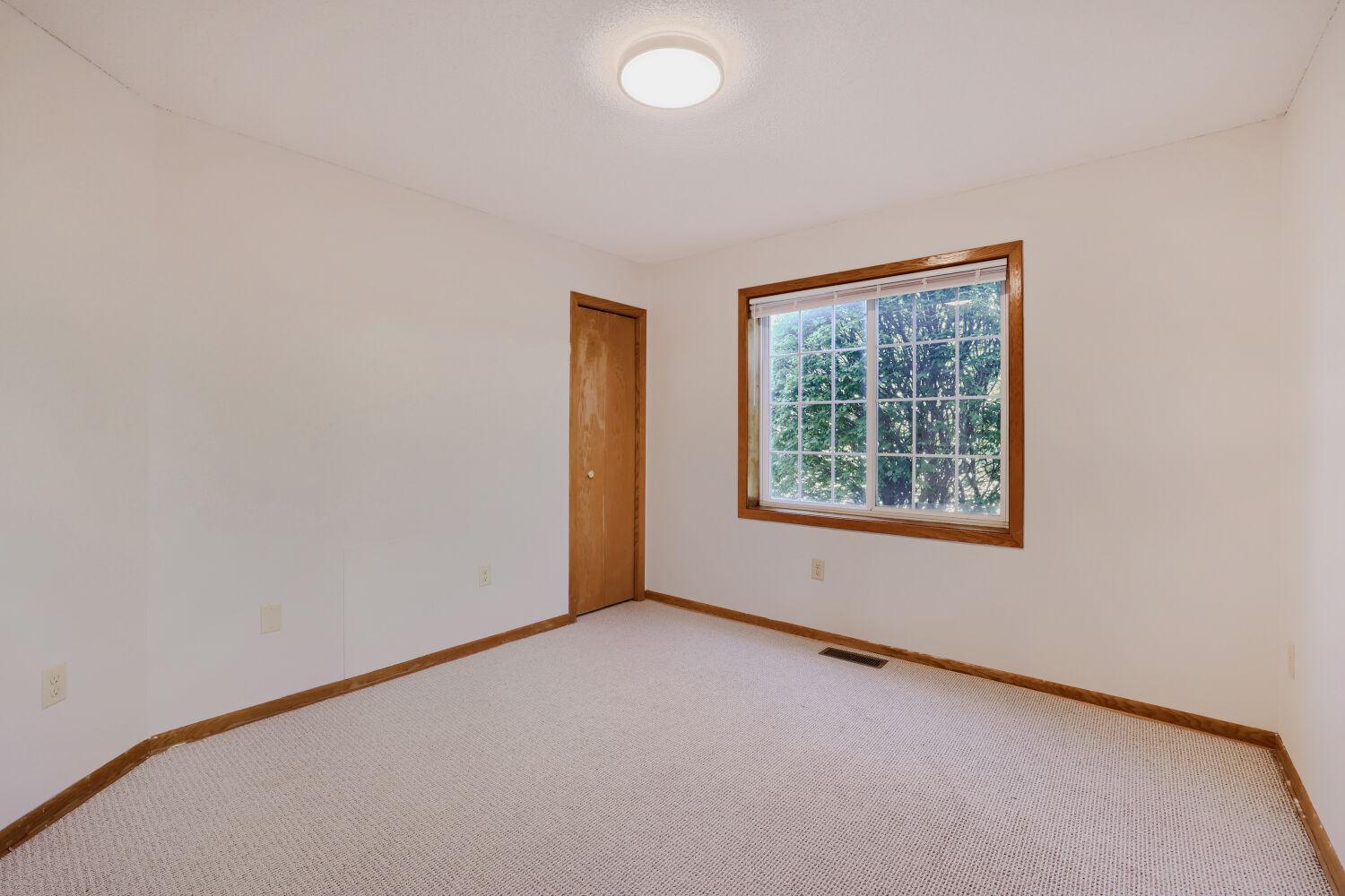 2225 Ranchview Lane N 7 Property Photo 15
