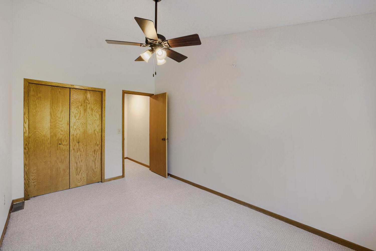 2225 Ranchview Lane N 7 Property Photo 21