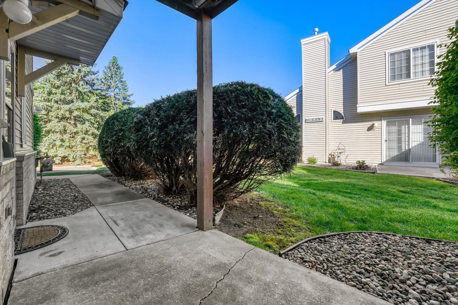 2225 Ranchview Lane N 7 Property Photo 25