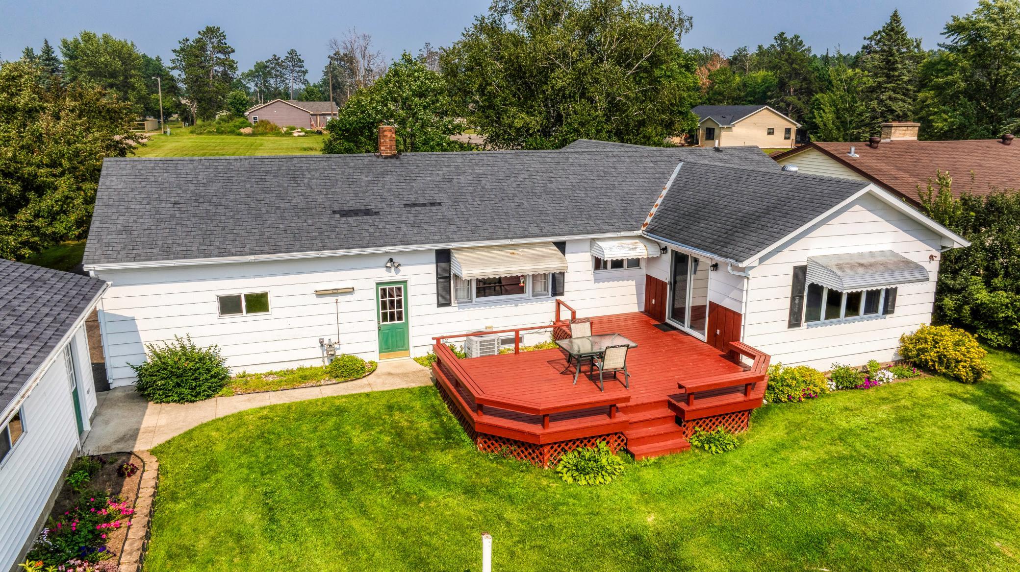 202 Lomond Drive Nw Property Photo 5