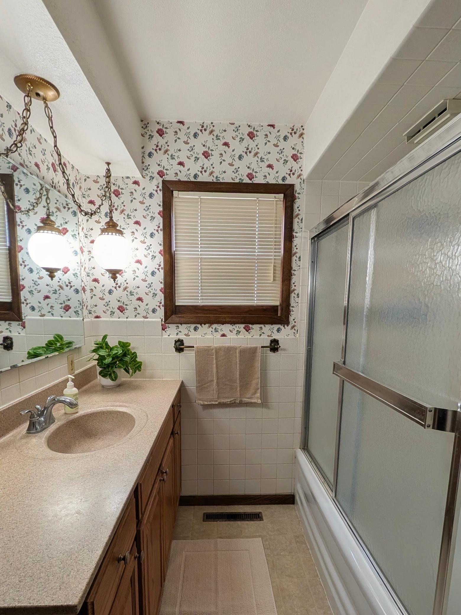 202 Lomond Drive Nw Property Photo 16