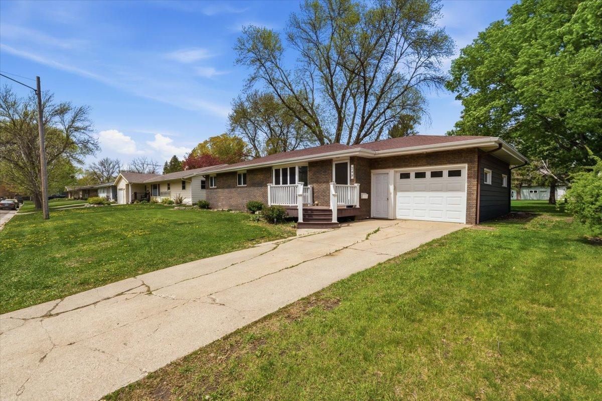 248 Wegener Drive Property Photo 6