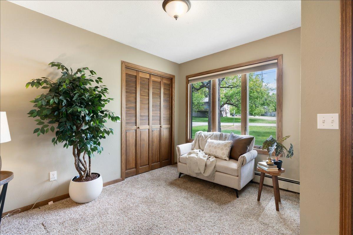 605 Chinook Avenue Sw Property Photo 9