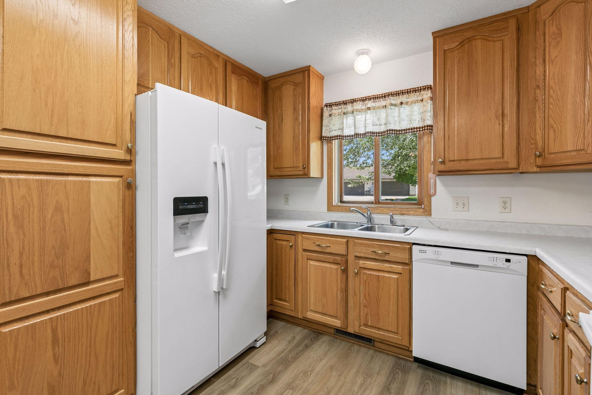 600 E Welco Drive Property Photo 9
