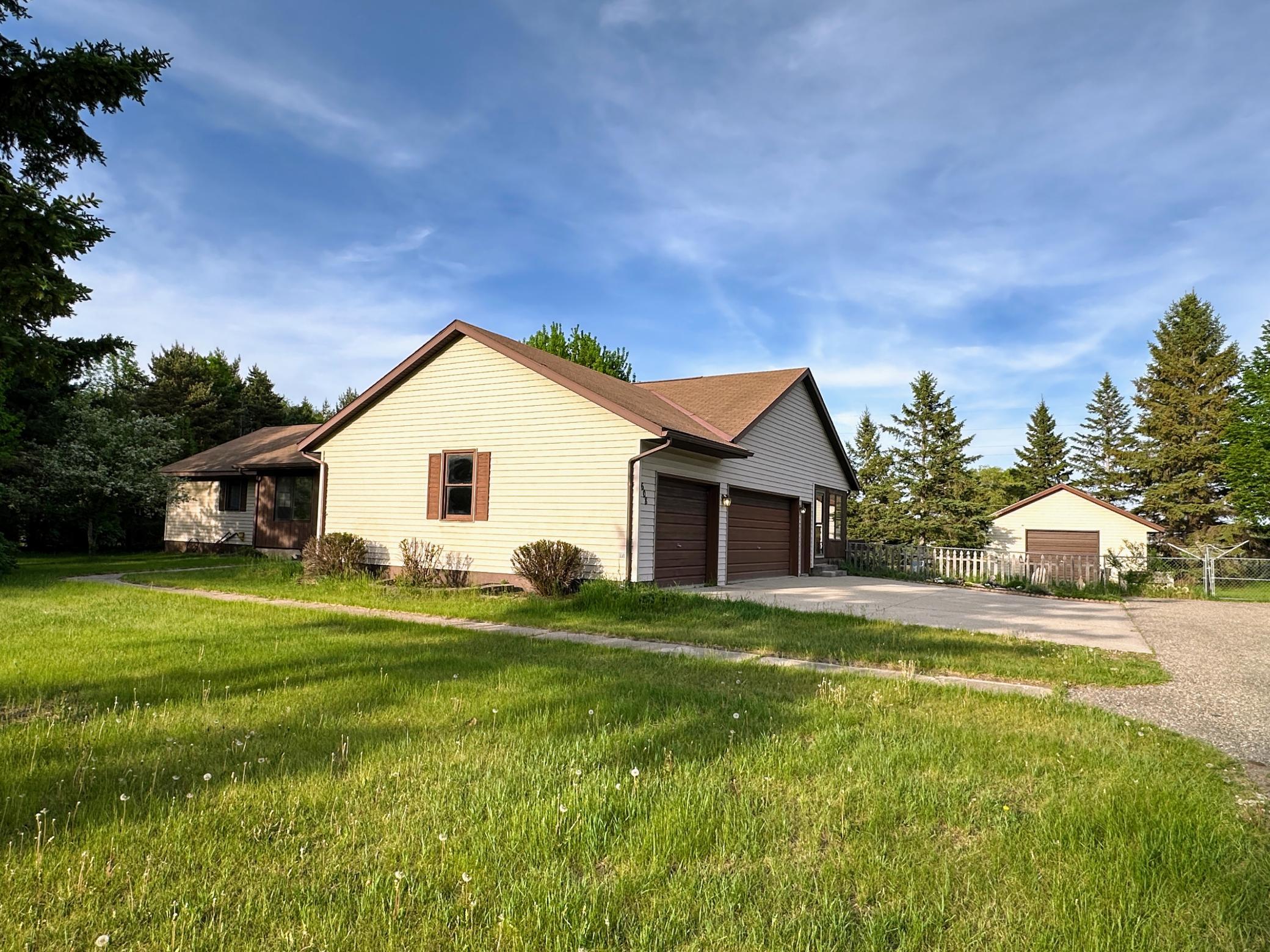 608 Pinetree Drive Property Photo 10