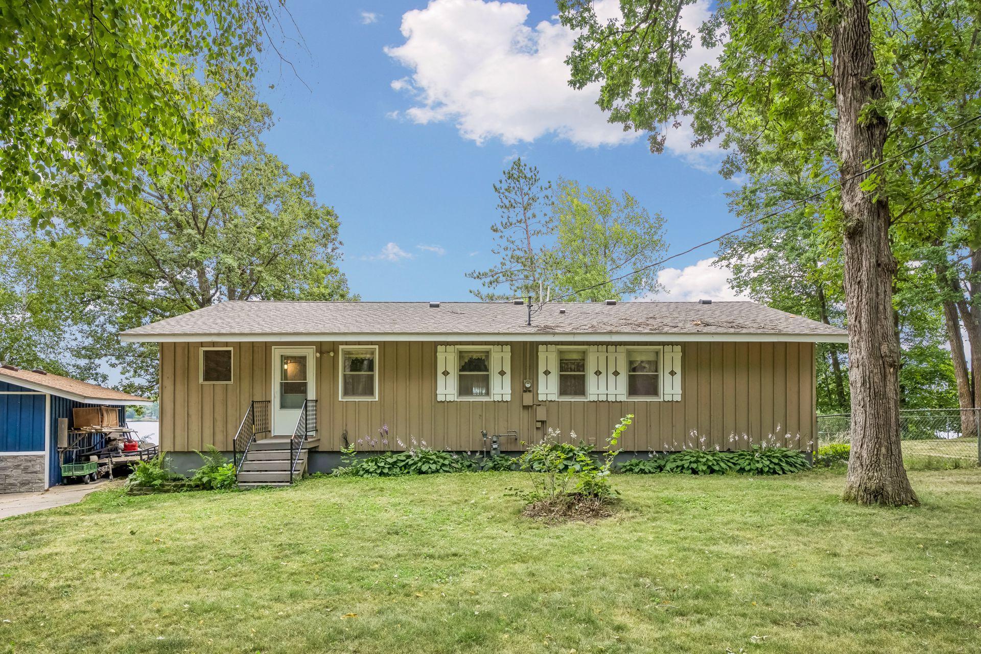 16540 Edgewater Road Ne Property Photo 1