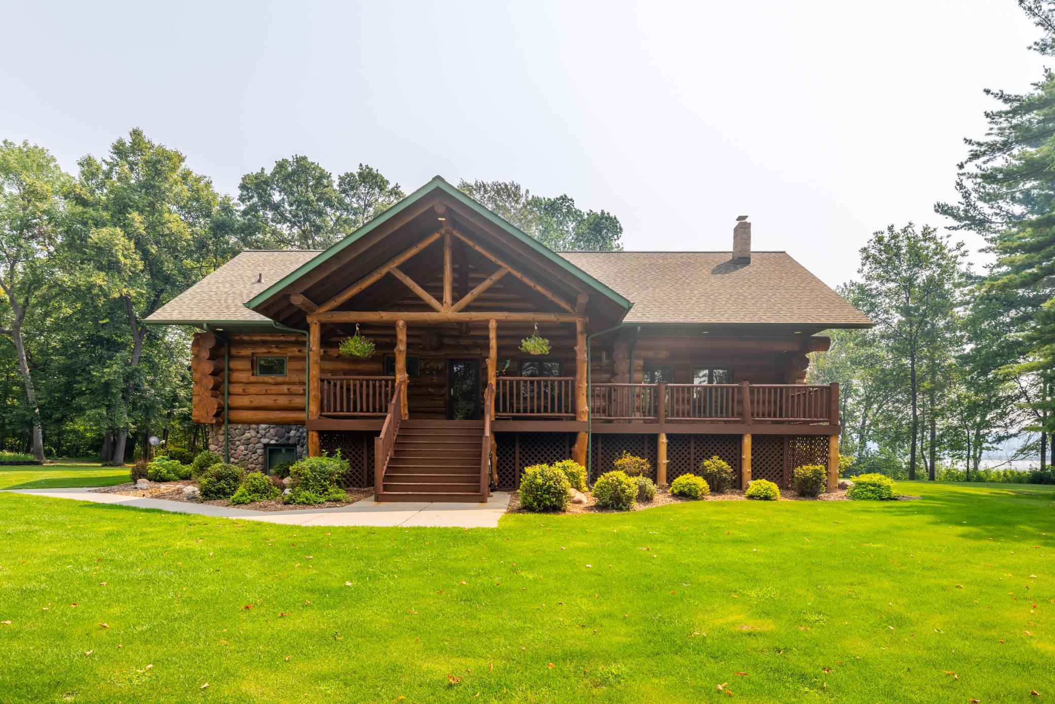 24028 Garland Drive Property Photo 1
