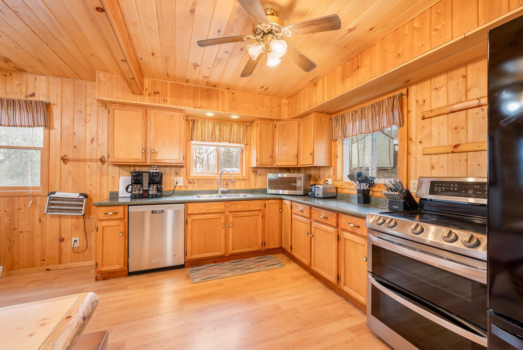 49231 County Road 173 Cabin 12 Property Photo 10