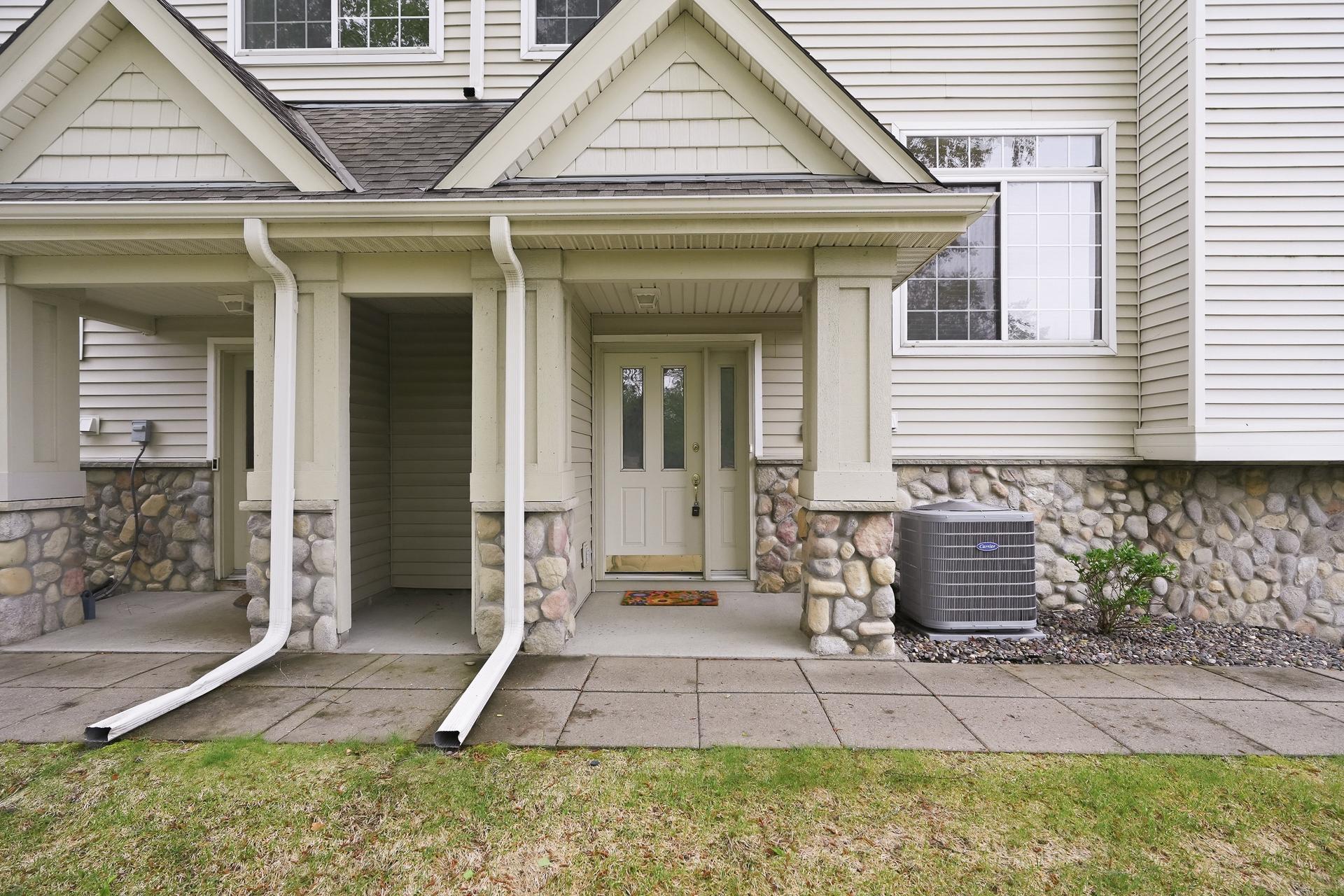 2111 Eagle Trace Lane Property Photo 6