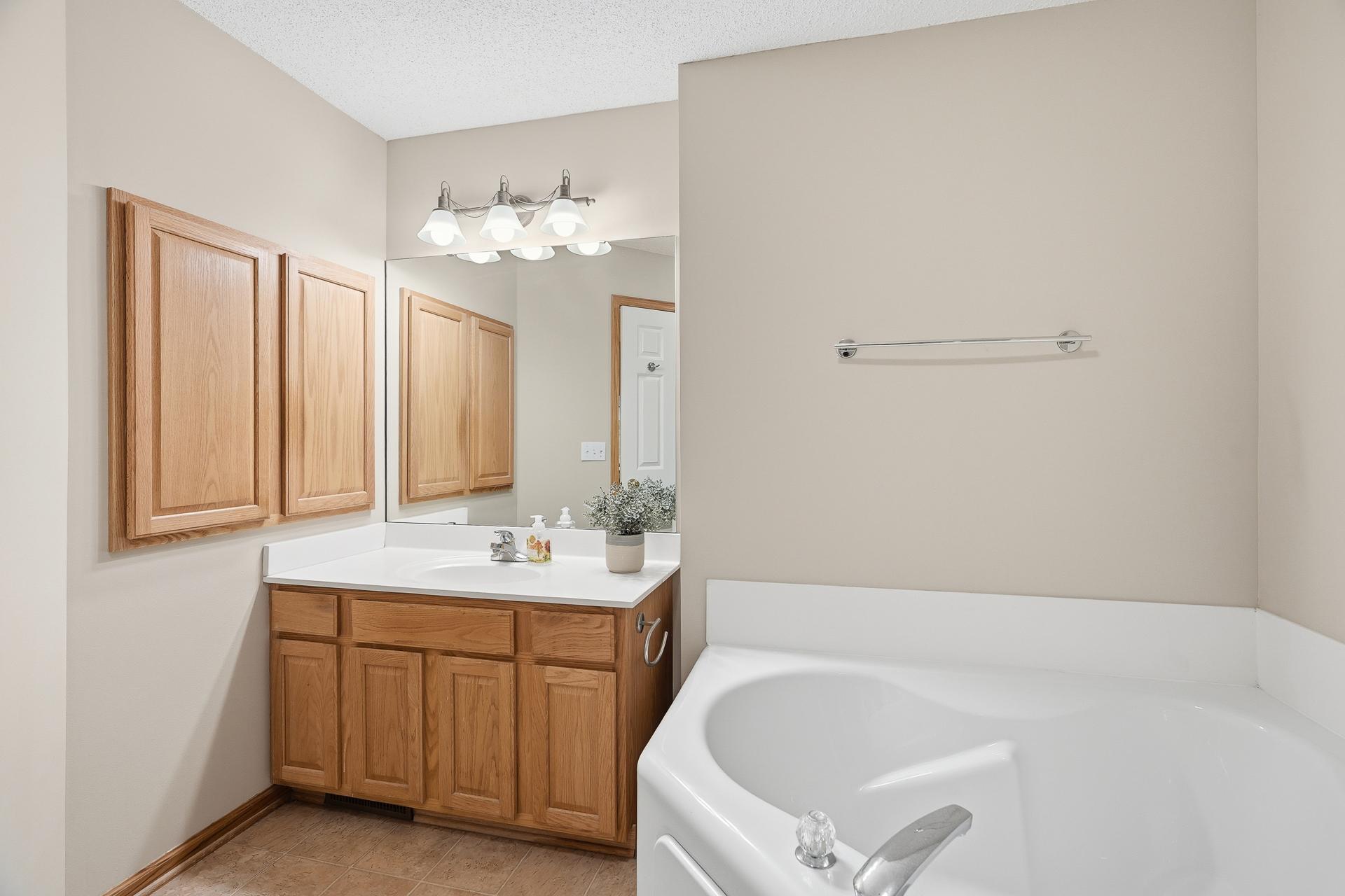 2111 Eagle Trace Lane Property Photo 36