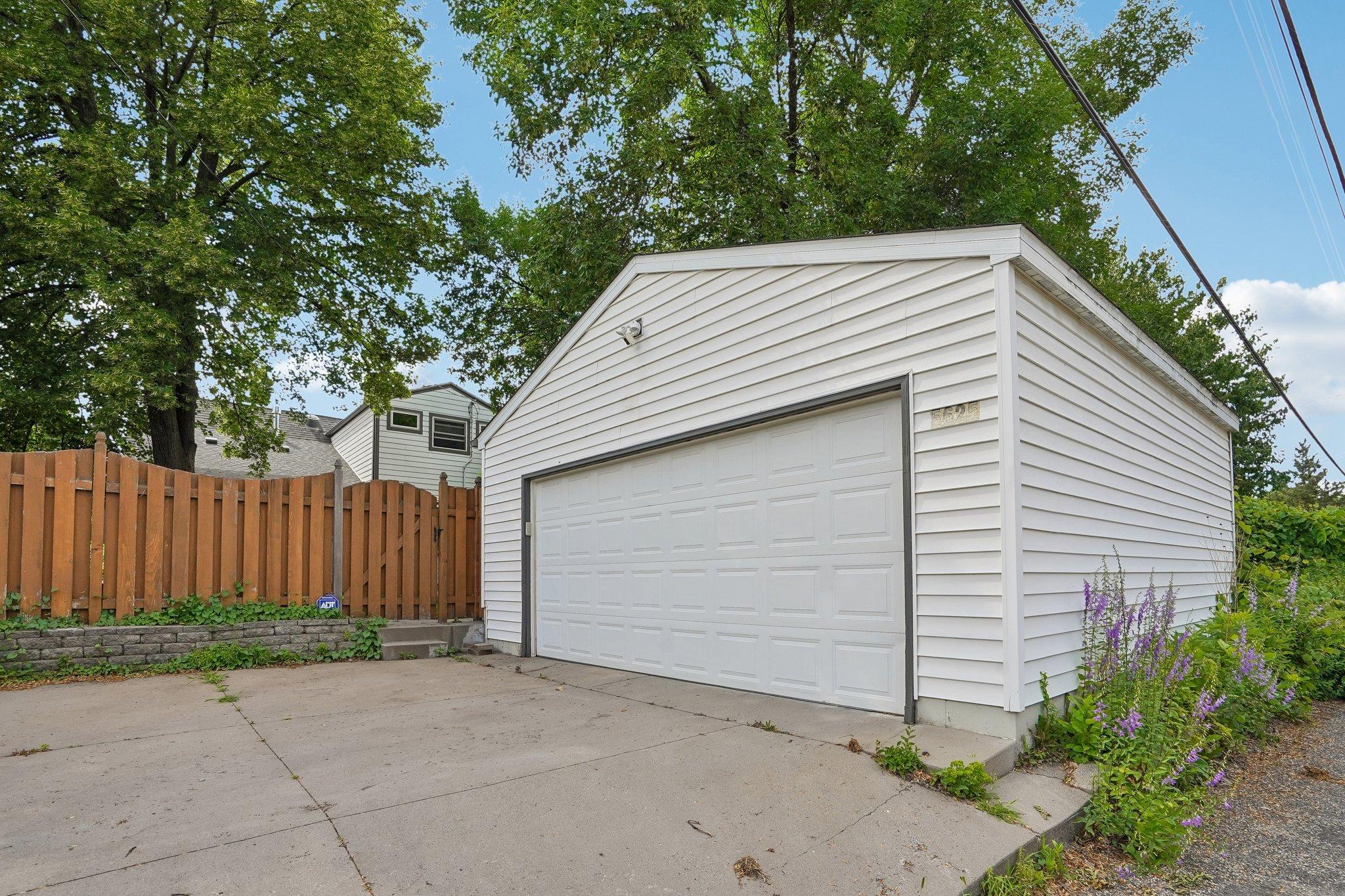5625 13th Avenue S Property Photo 27