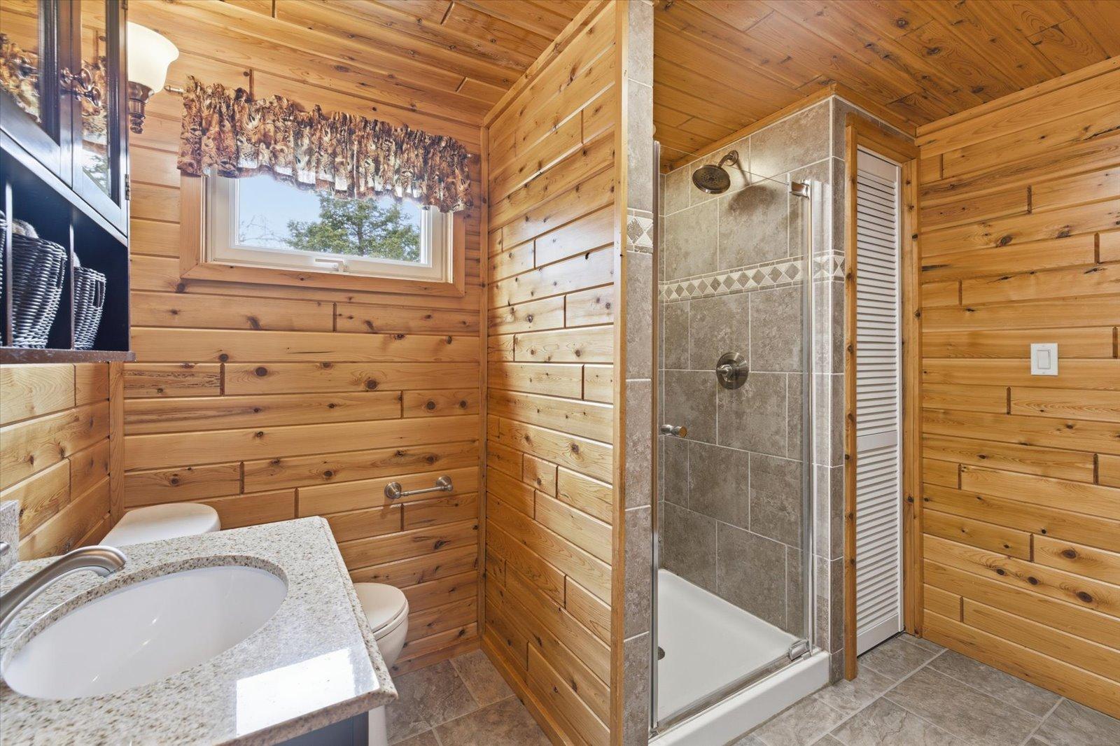 10454 Highway 92 Property Photo 33