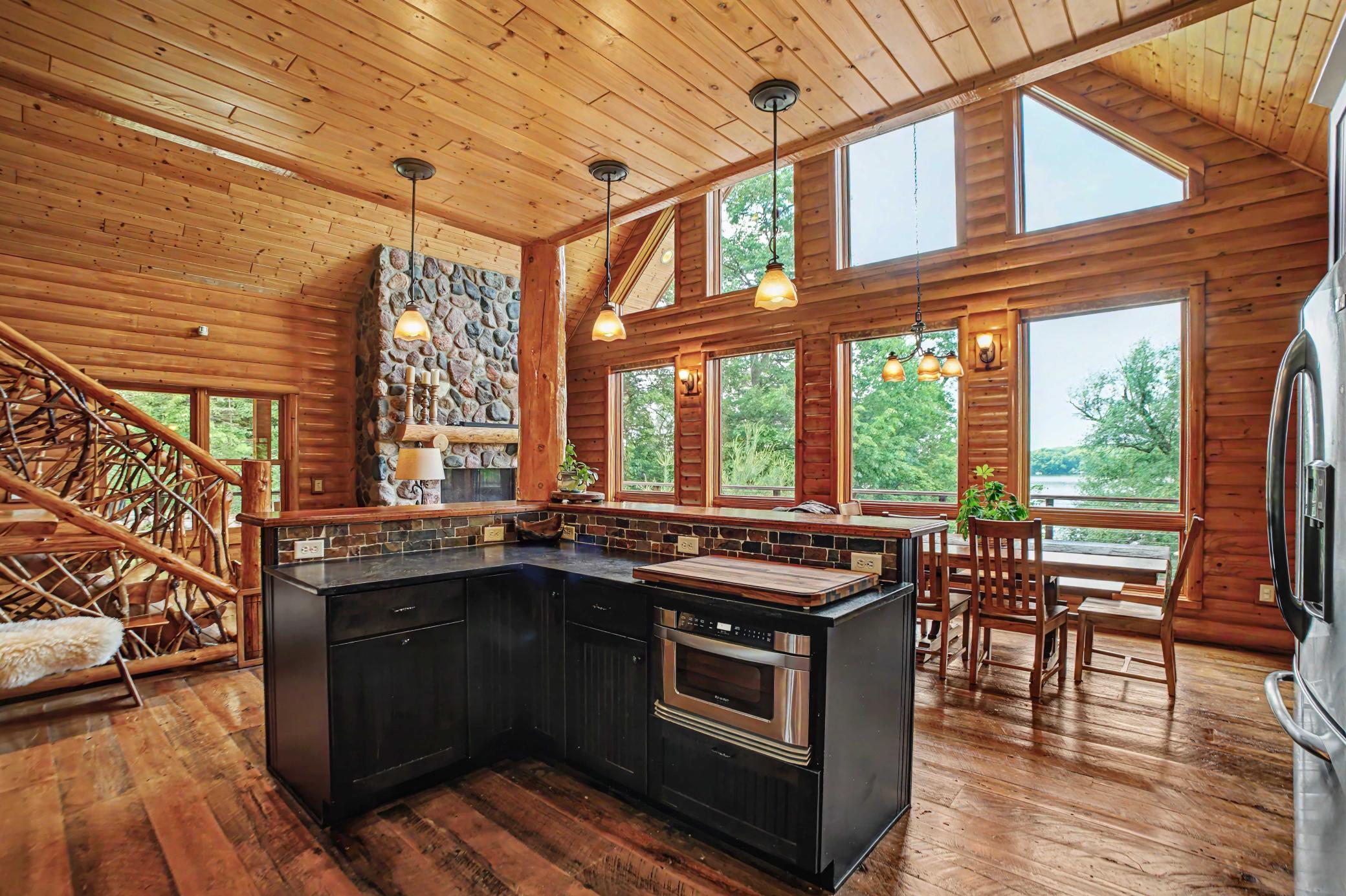 20529 Round Lake Road Property Photo 29
