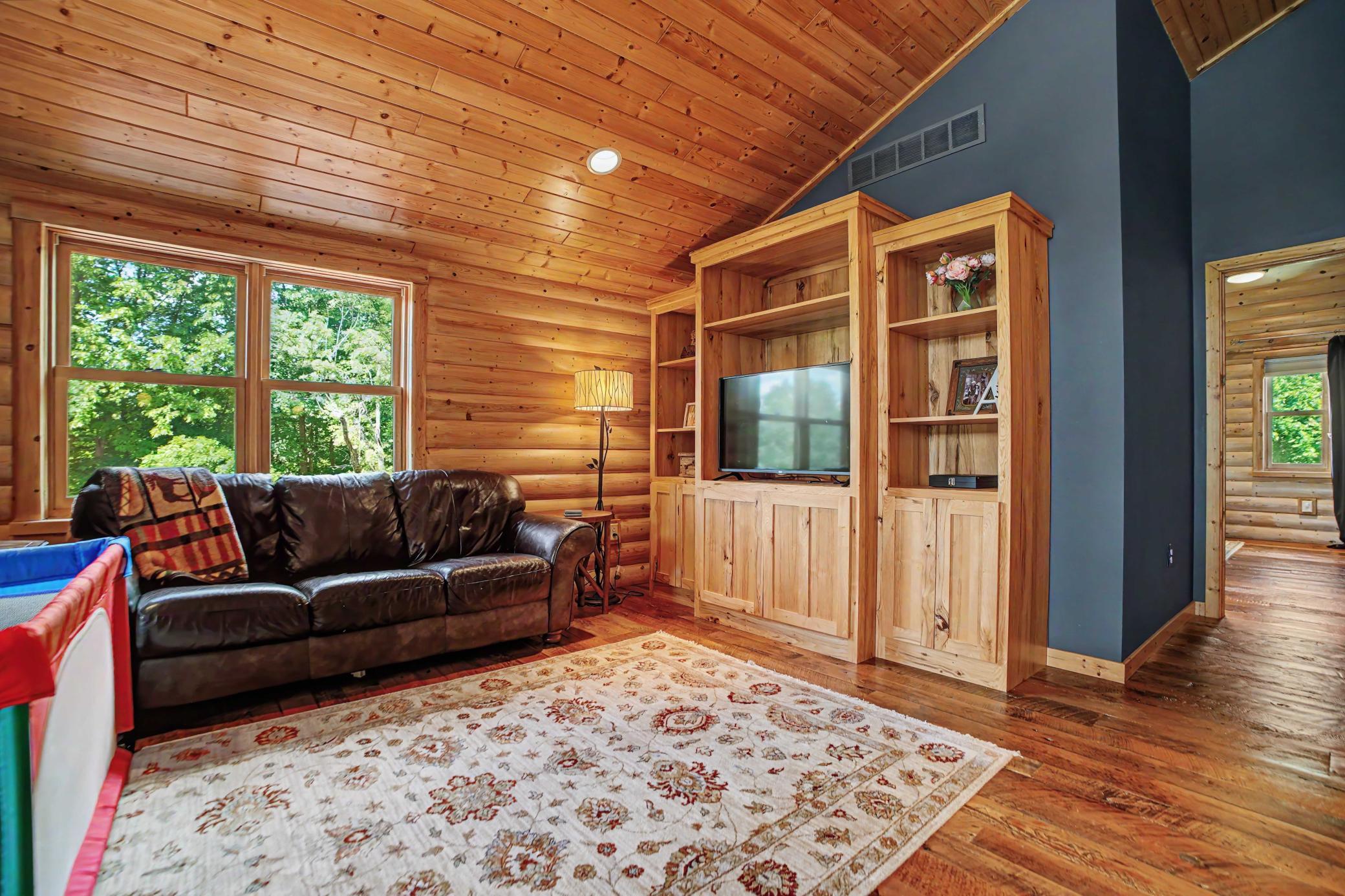 20529 Round Lake Road Property Photo 53
