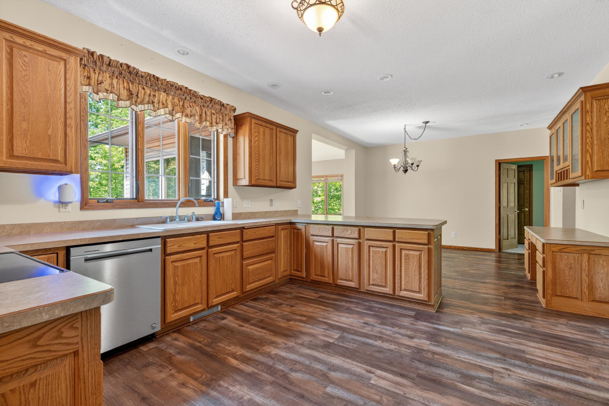 37593 316th Lane Property Photo 5