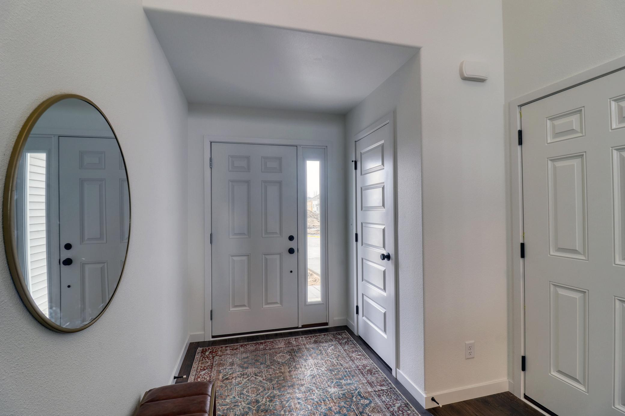 6727 Selkirk Drive S Property Photo 2